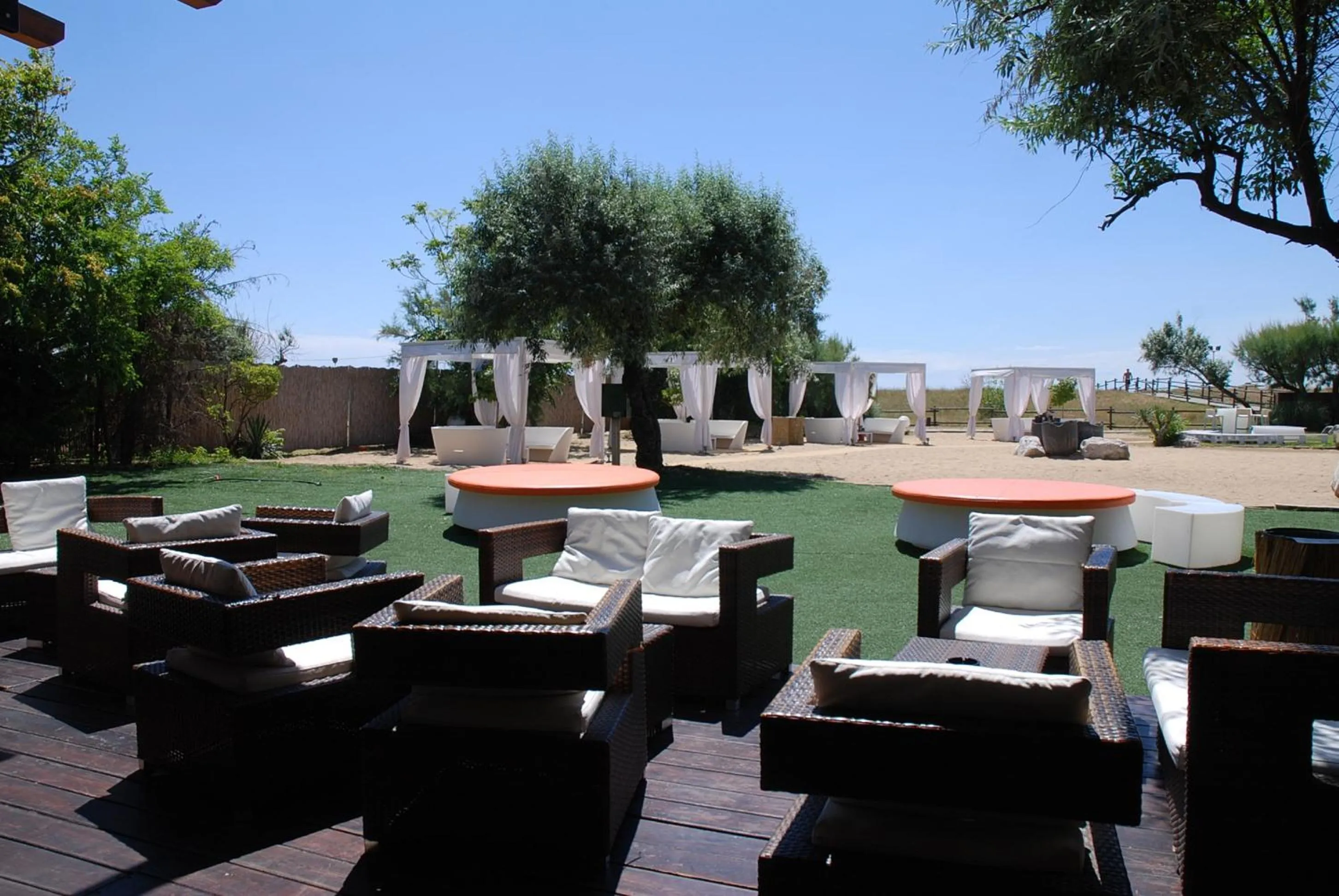 Restaurant/places to eat in Hotel Valdor