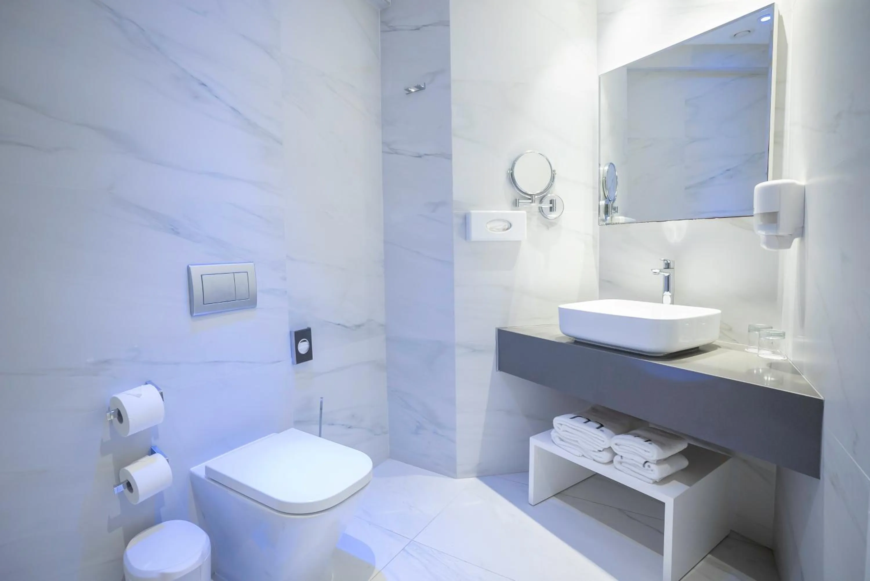 Bathroom in MARGADINA HOTEL