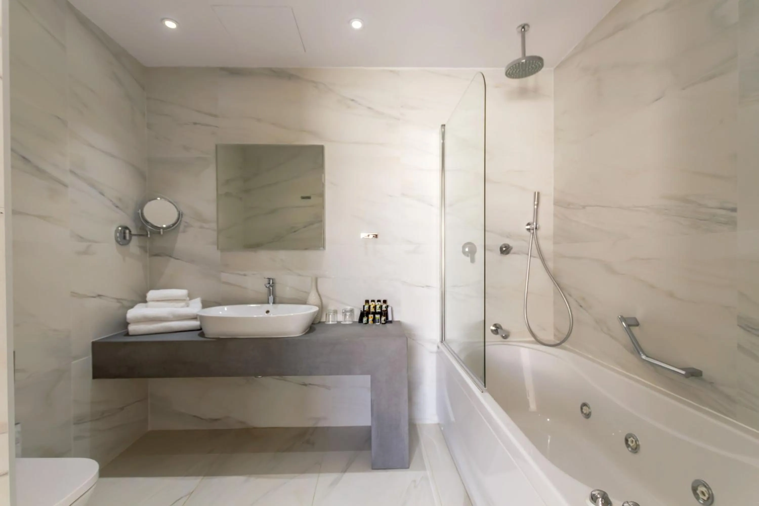 Bathroom in MARGADINA HOTEL