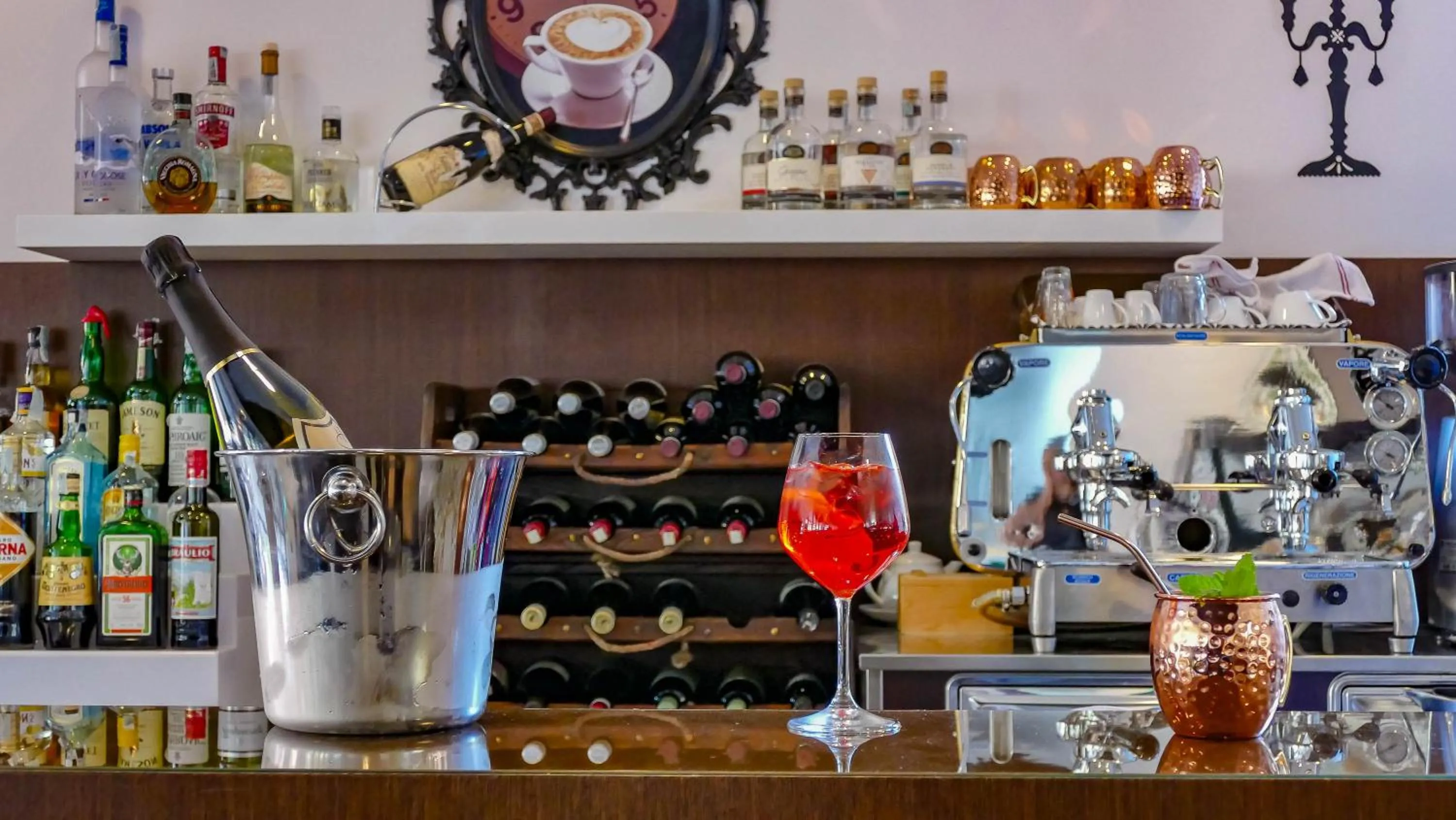 Lounge or bar in Hotel Benaco Garda ***S