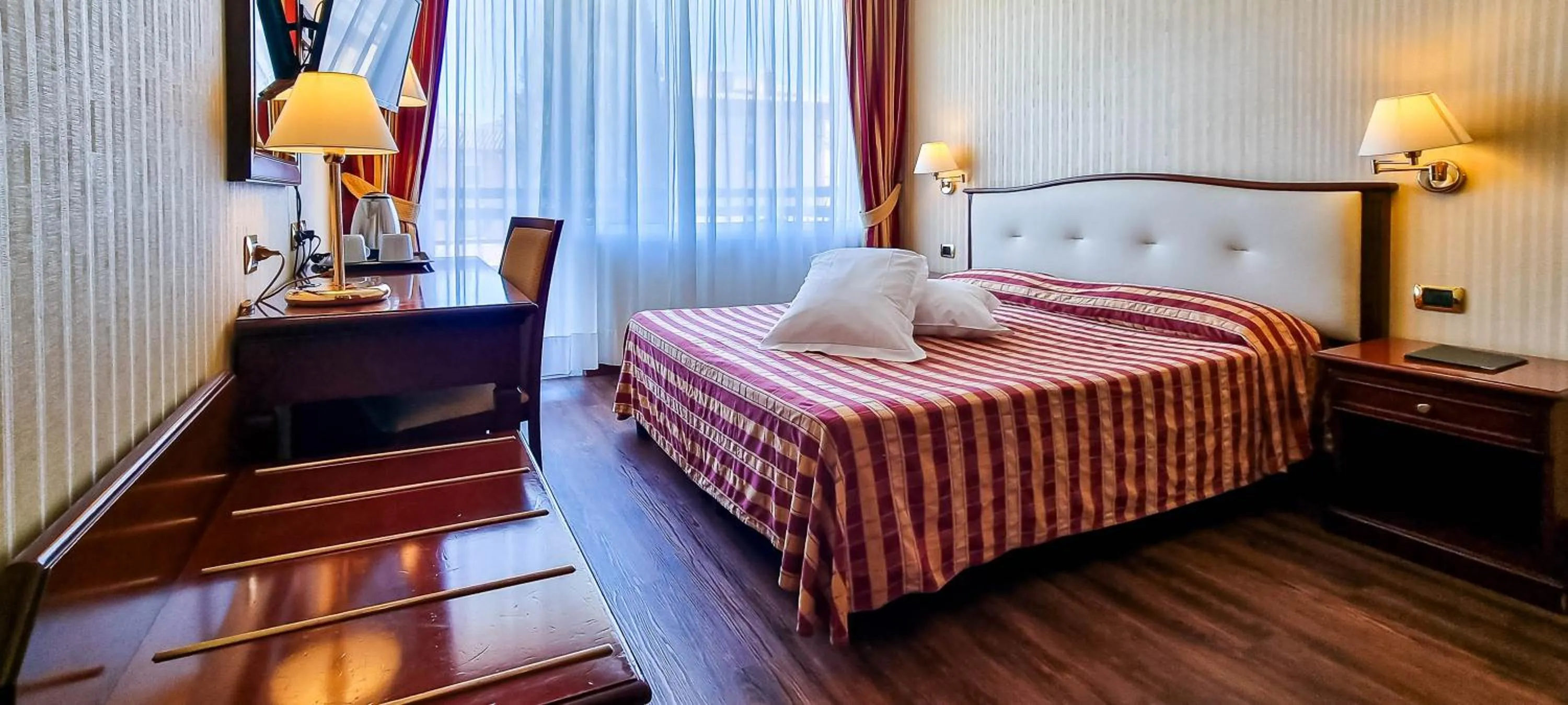 Bed in Hotel Benaco Garda ***S