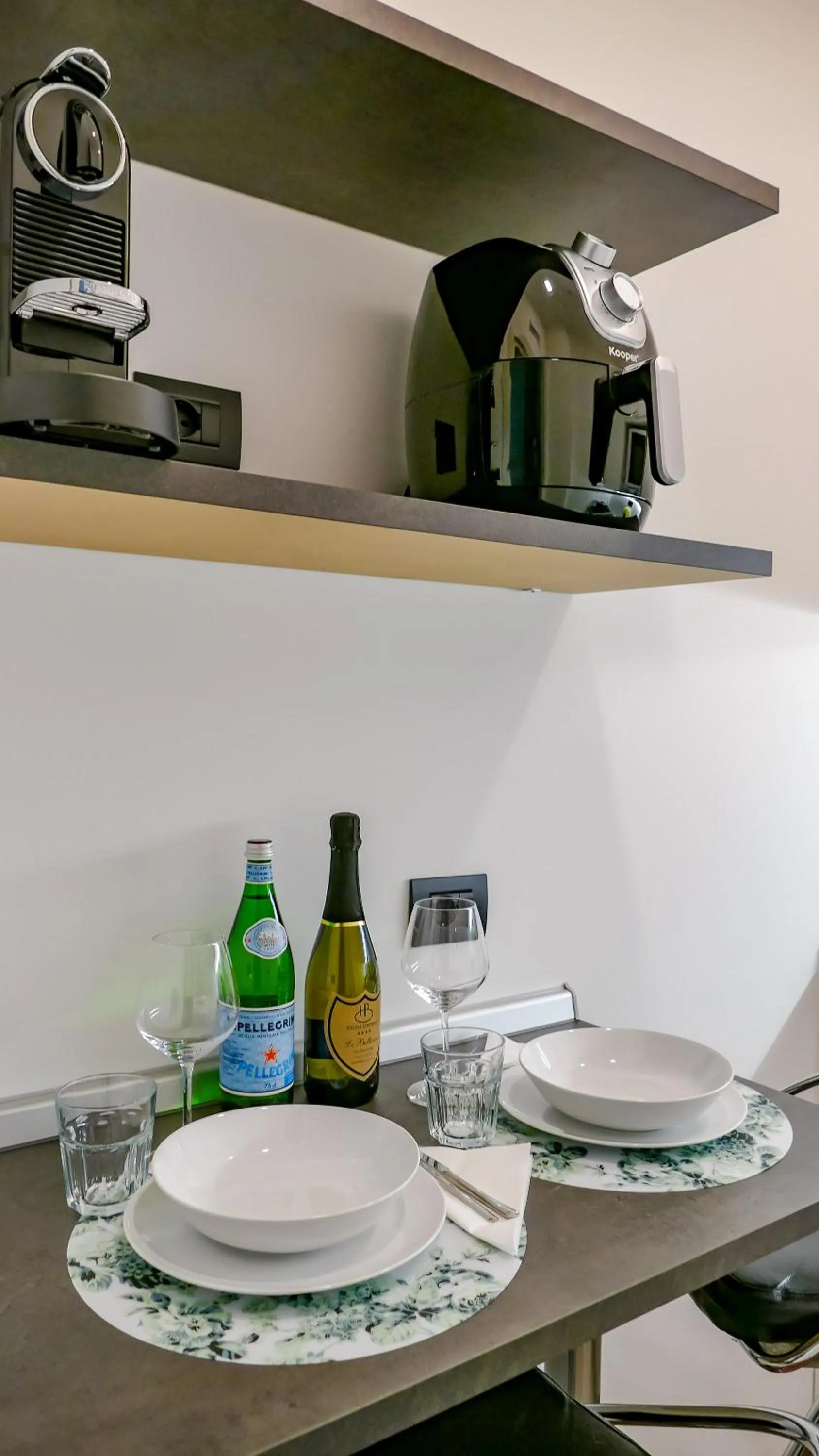 Kitchen or kitchenette in Hotel Benaco Garda ***S