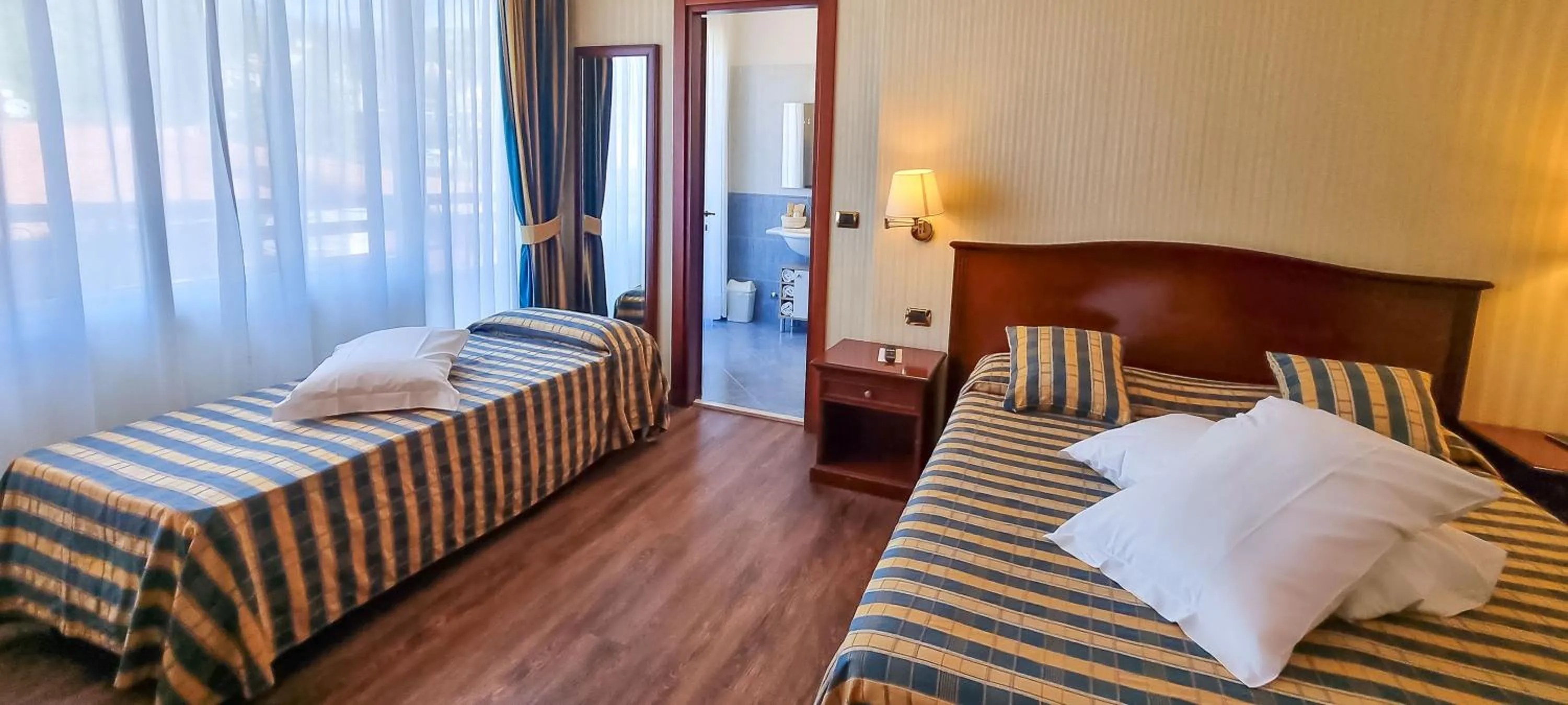 Bed in Hotel Benaco Garda ***S