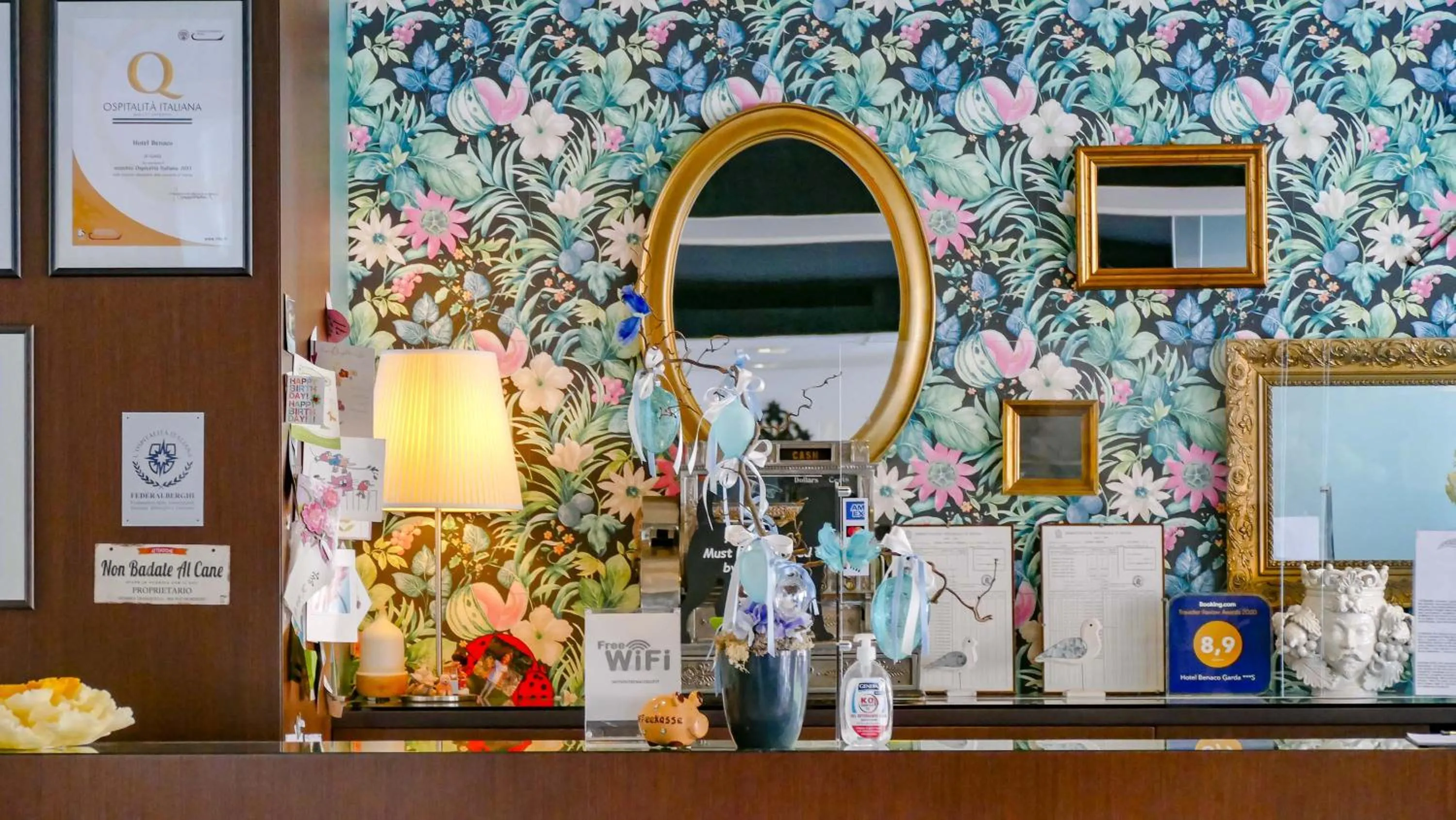 Lobby or reception in Hotel Benaco Garda ***S