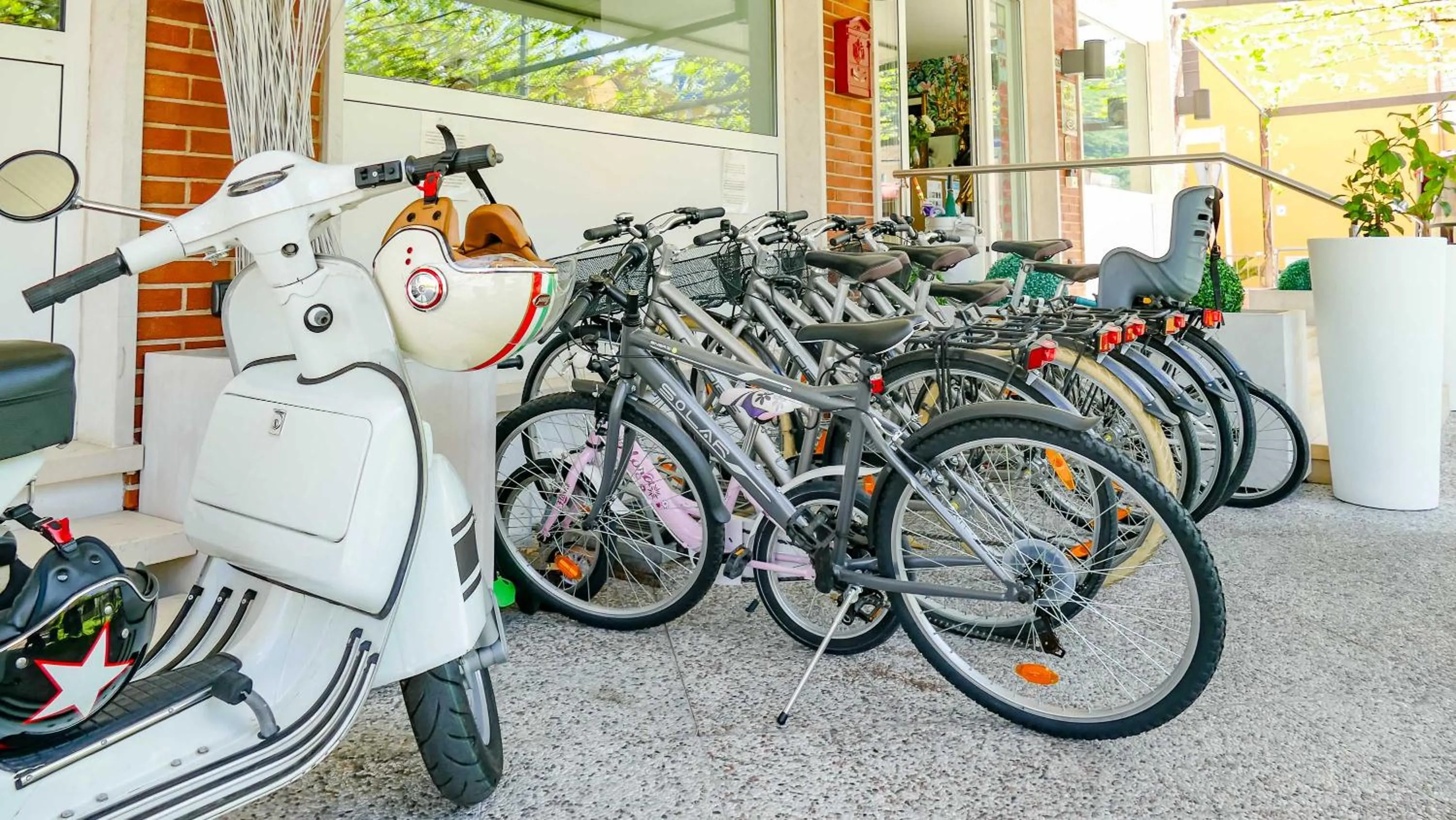 Cycling in Hotel Benaco Garda ***S