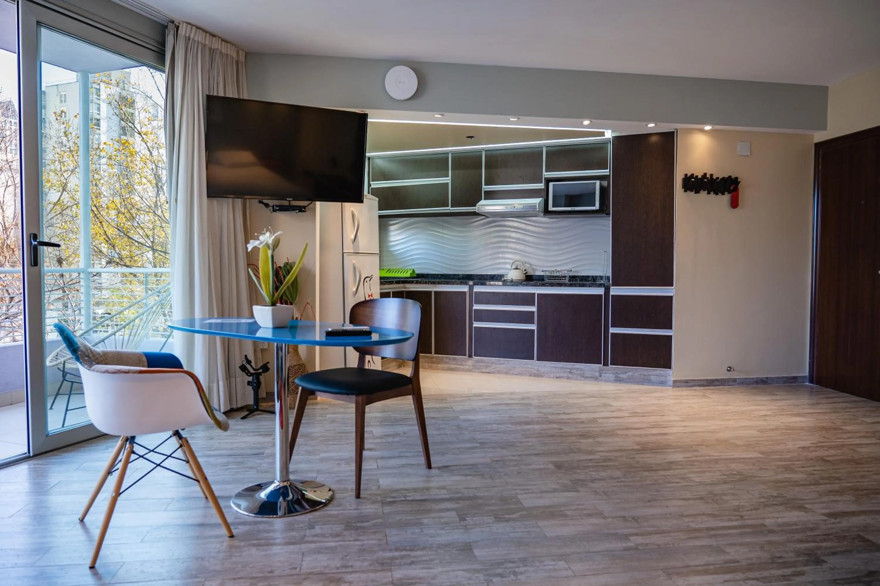 TV and multimedia in Shoshana Hotel Boutique