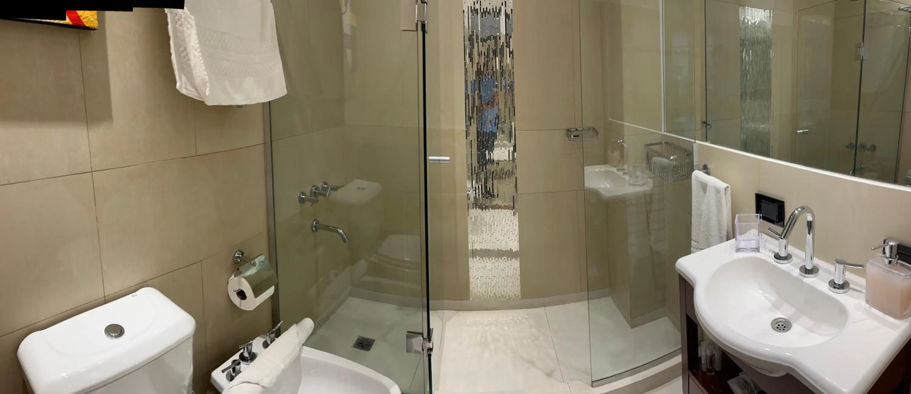 Shower in Shoshana Hotel Boutique
