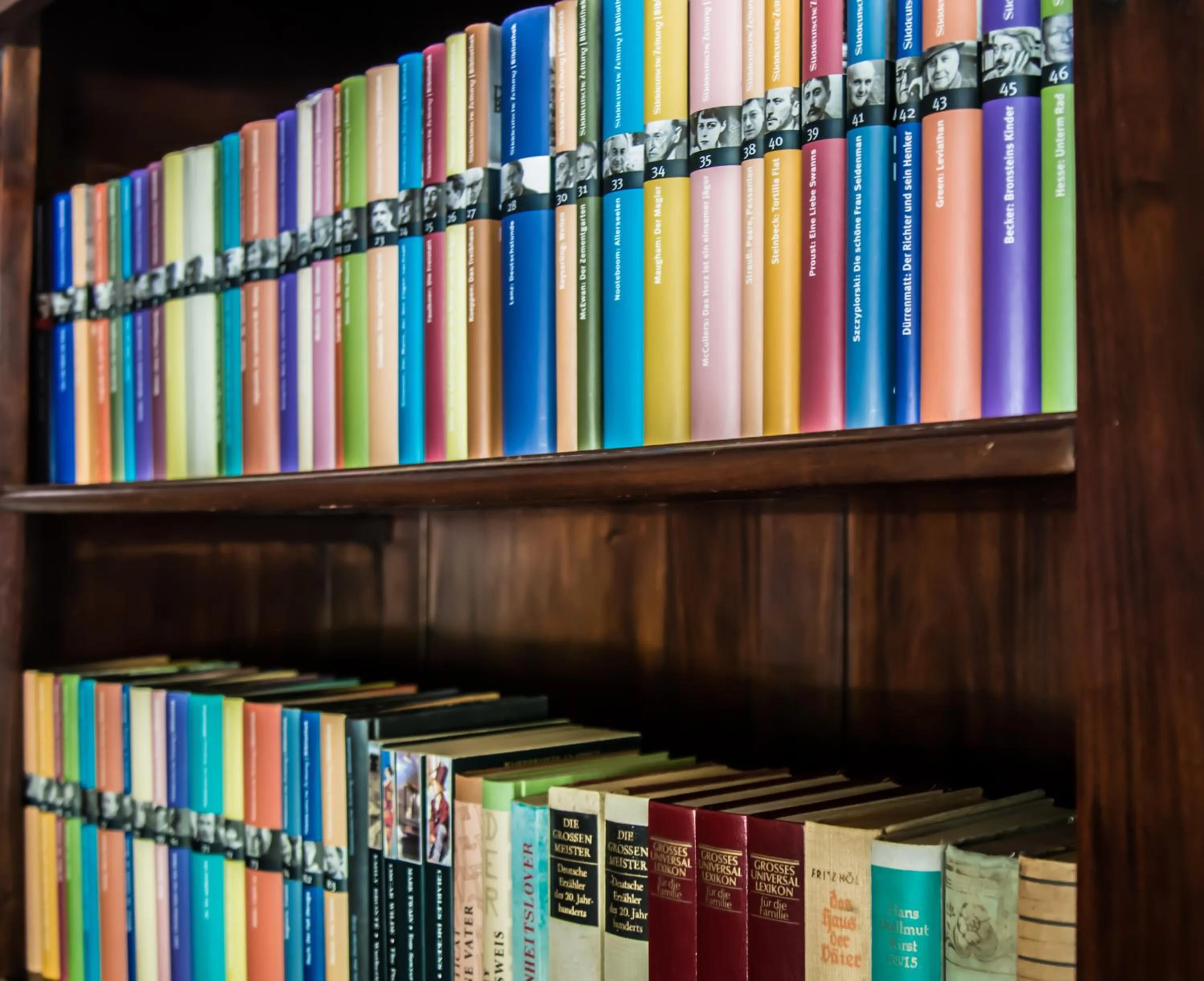 Library in Spice Island Hotel & Resort