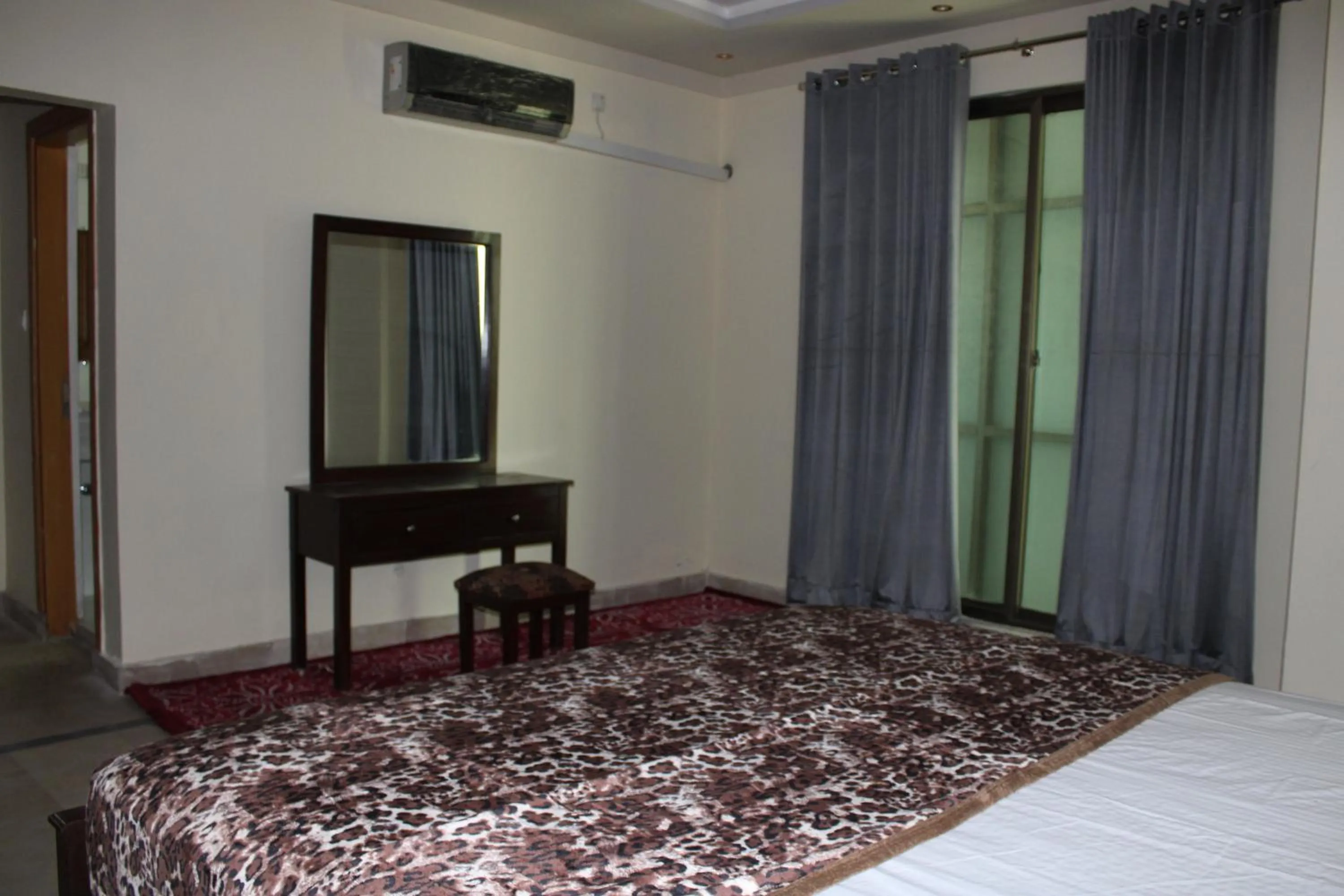 Bed in Hotel Le Meridien