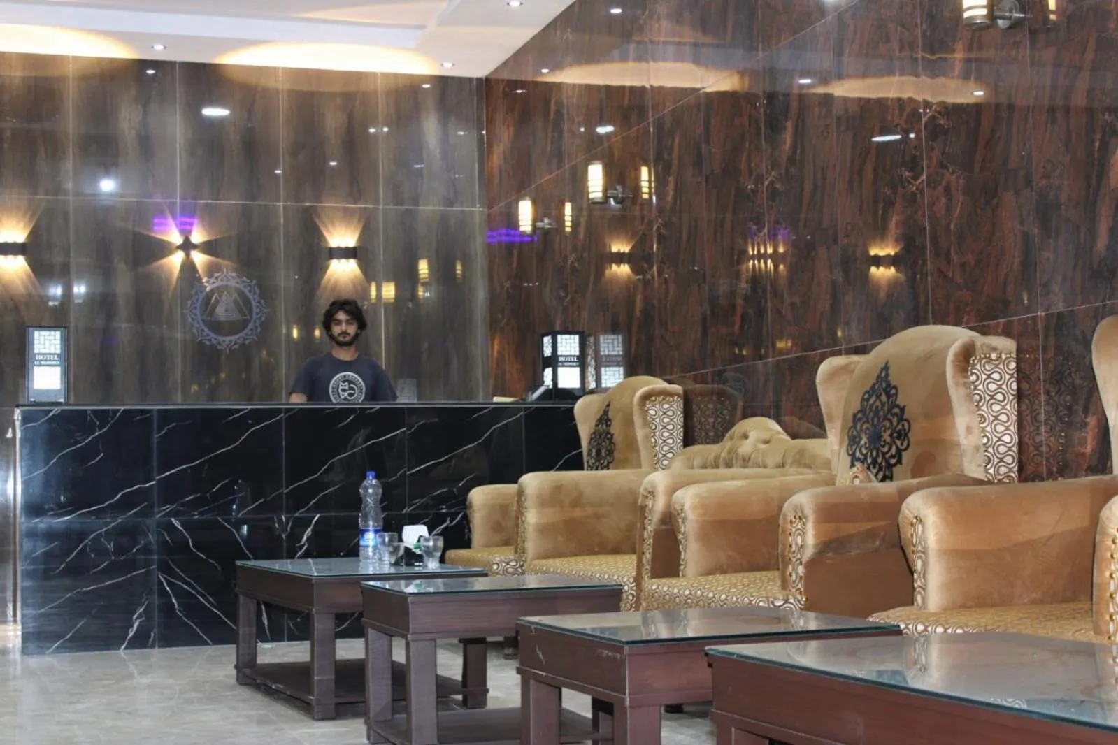 Seating area in Hotel Le Meridien