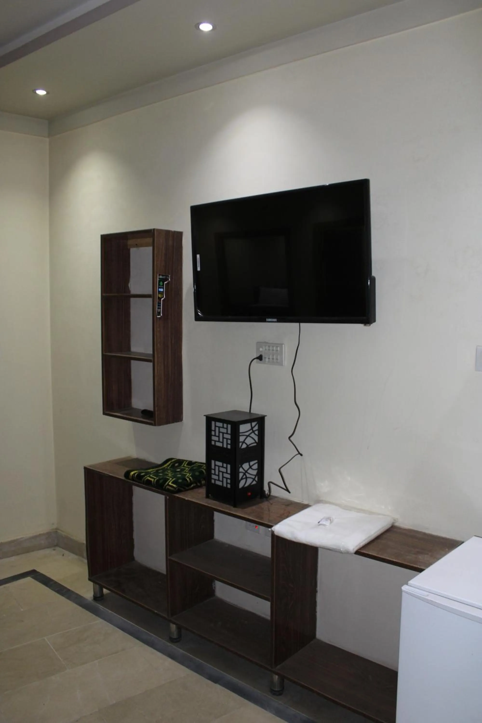 TV and multimedia in Hotel Le Meridien