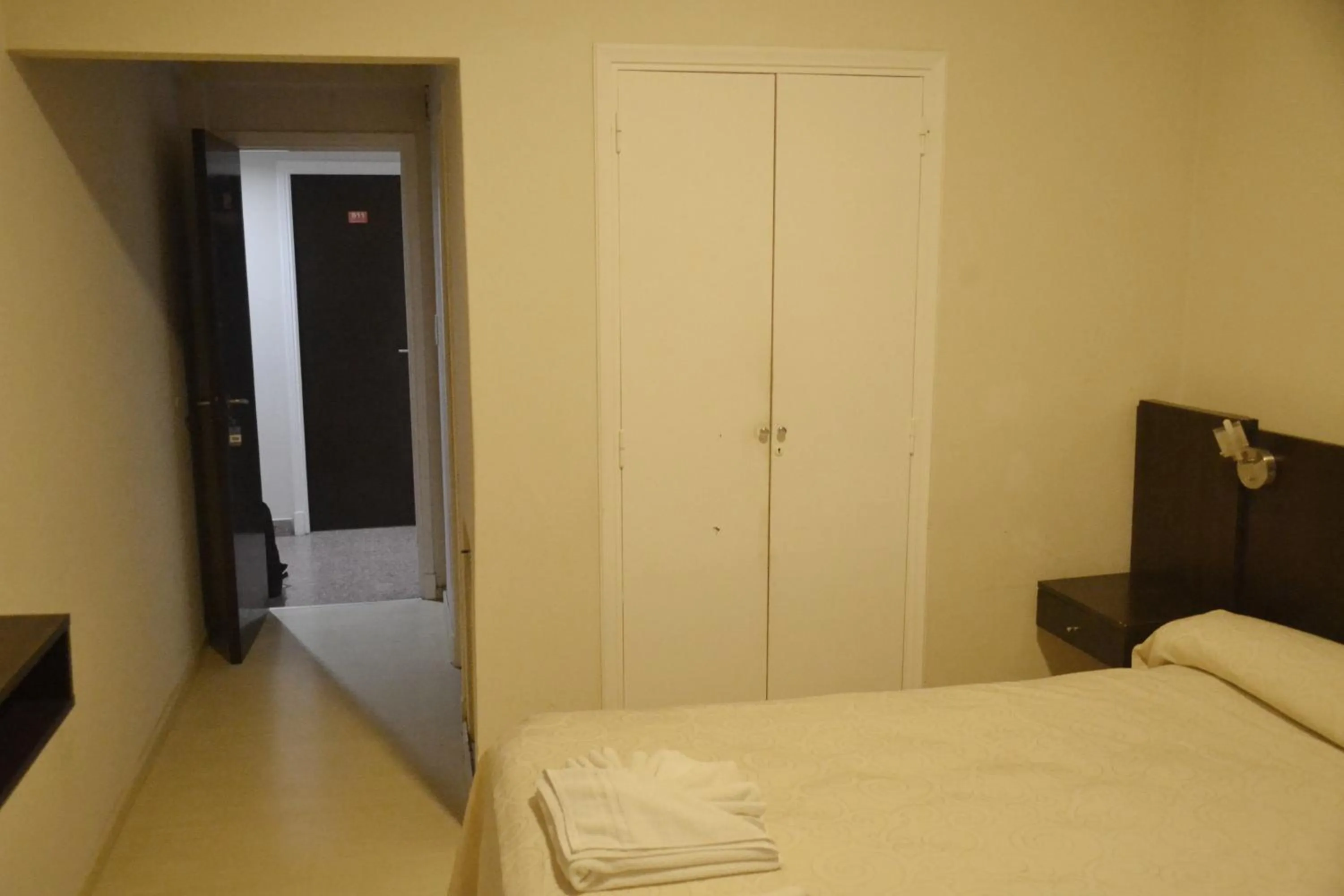 Photo of the whole room, Bed in Nuevo Horizonte Hotel