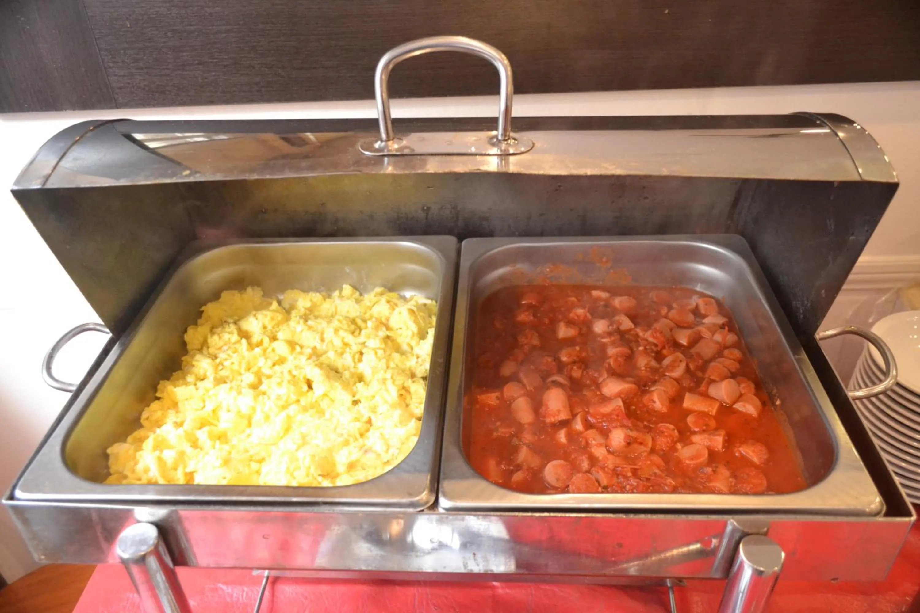 Food in Nuevo Horizonte Hotel