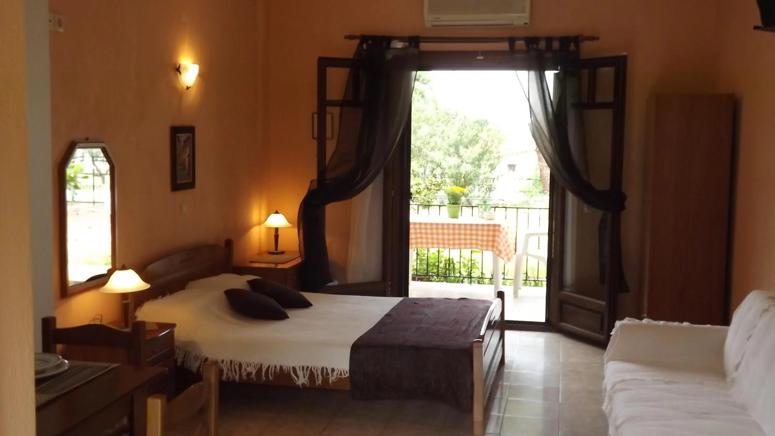 Photo of the whole room, Bed in Pefka Studios & Apartments