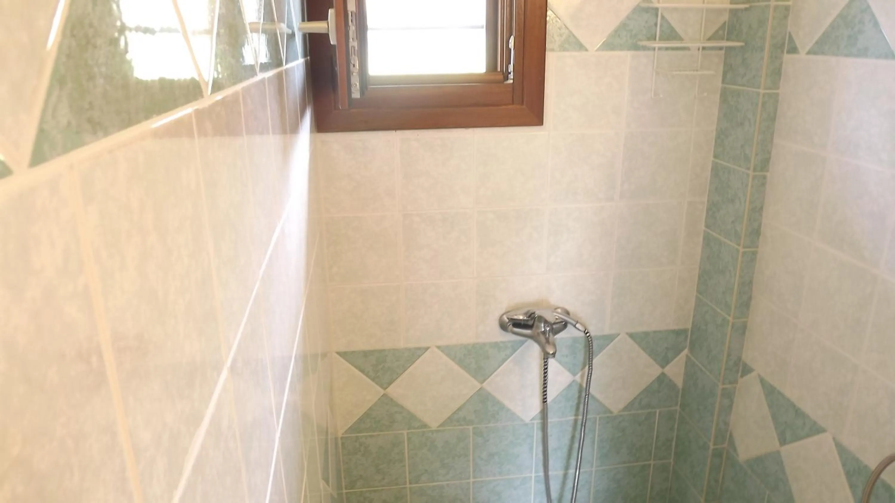 Pefka Studios & Apartments