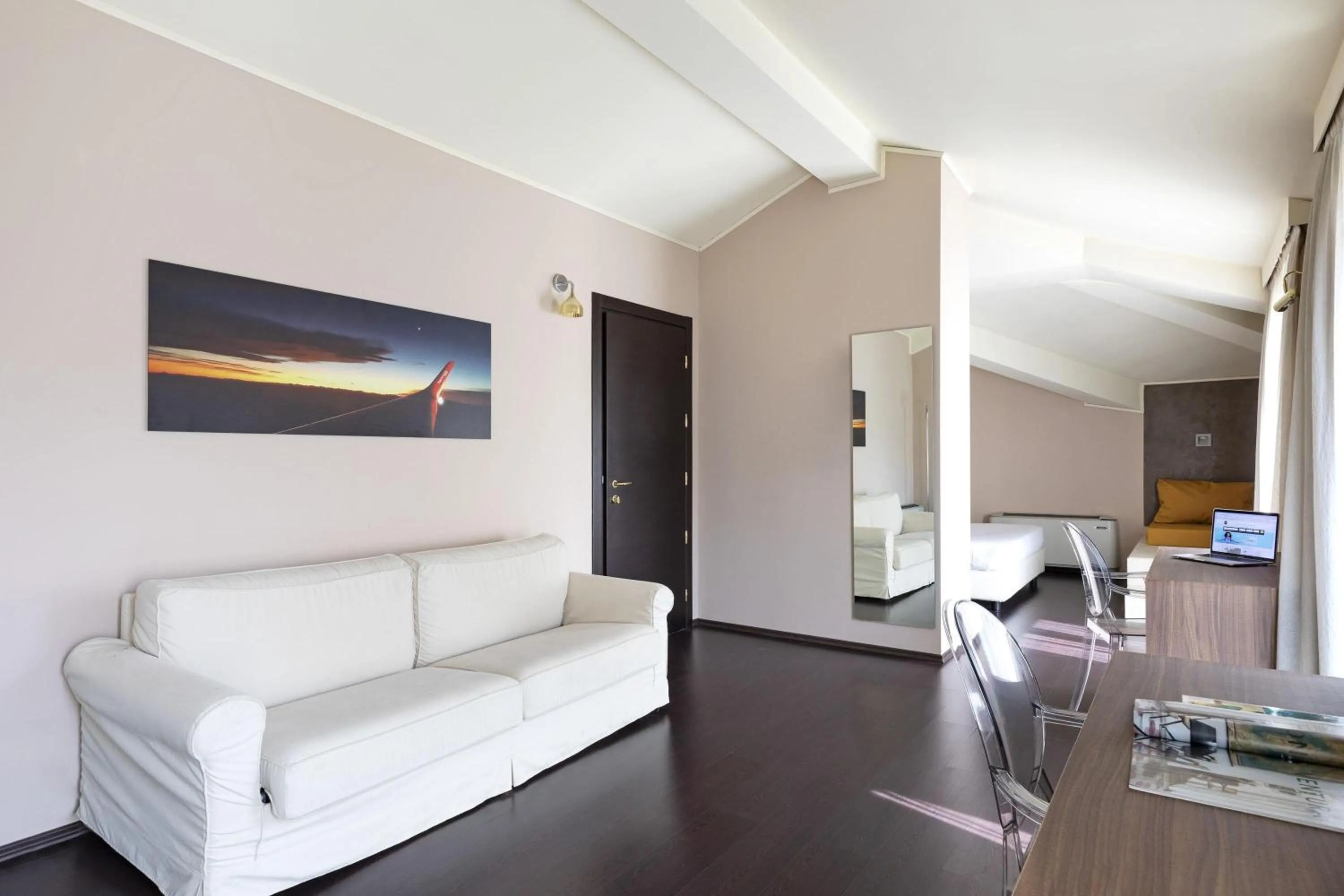 Photo of the whole room in B&B HOTEL Malpensa Lago Maggiore