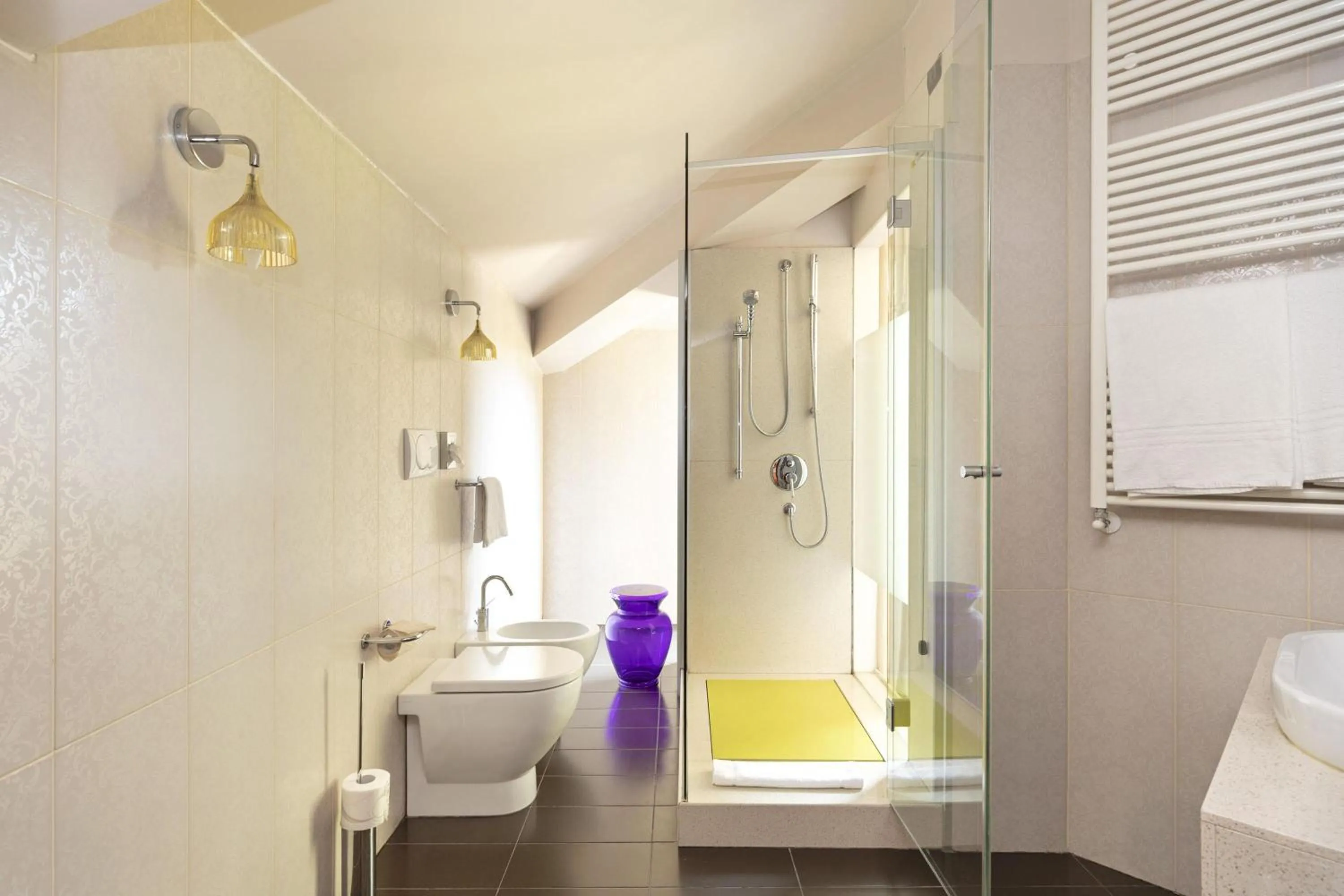 Photo of the whole room in B&B HOTEL Malpensa Lago Maggiore