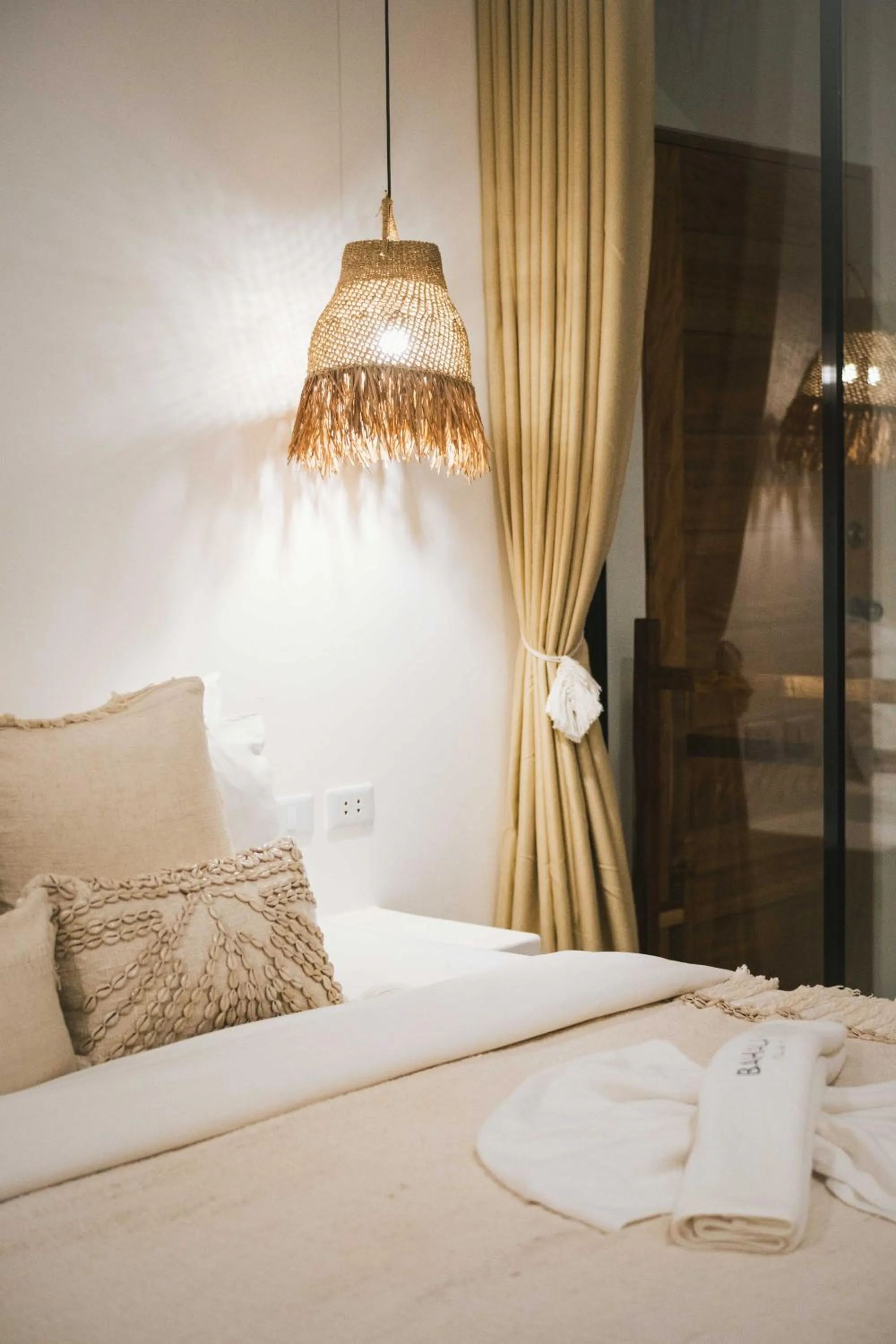 Night, Bed in Bahala Na Villas