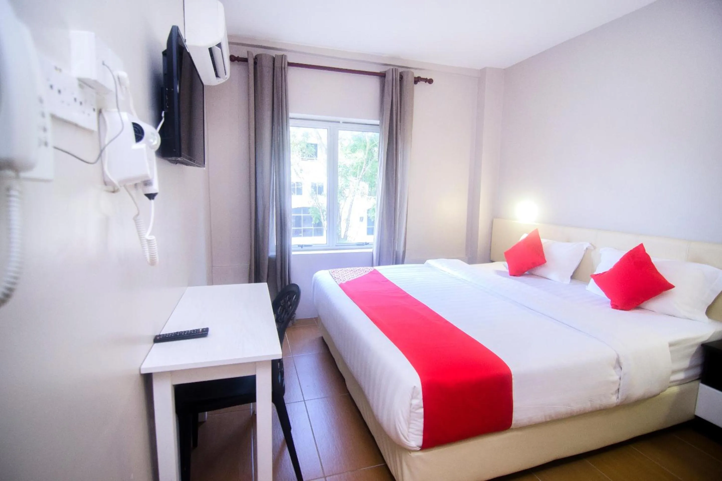 Bedroom, Bed in Hotel O iBC36 Business Stay