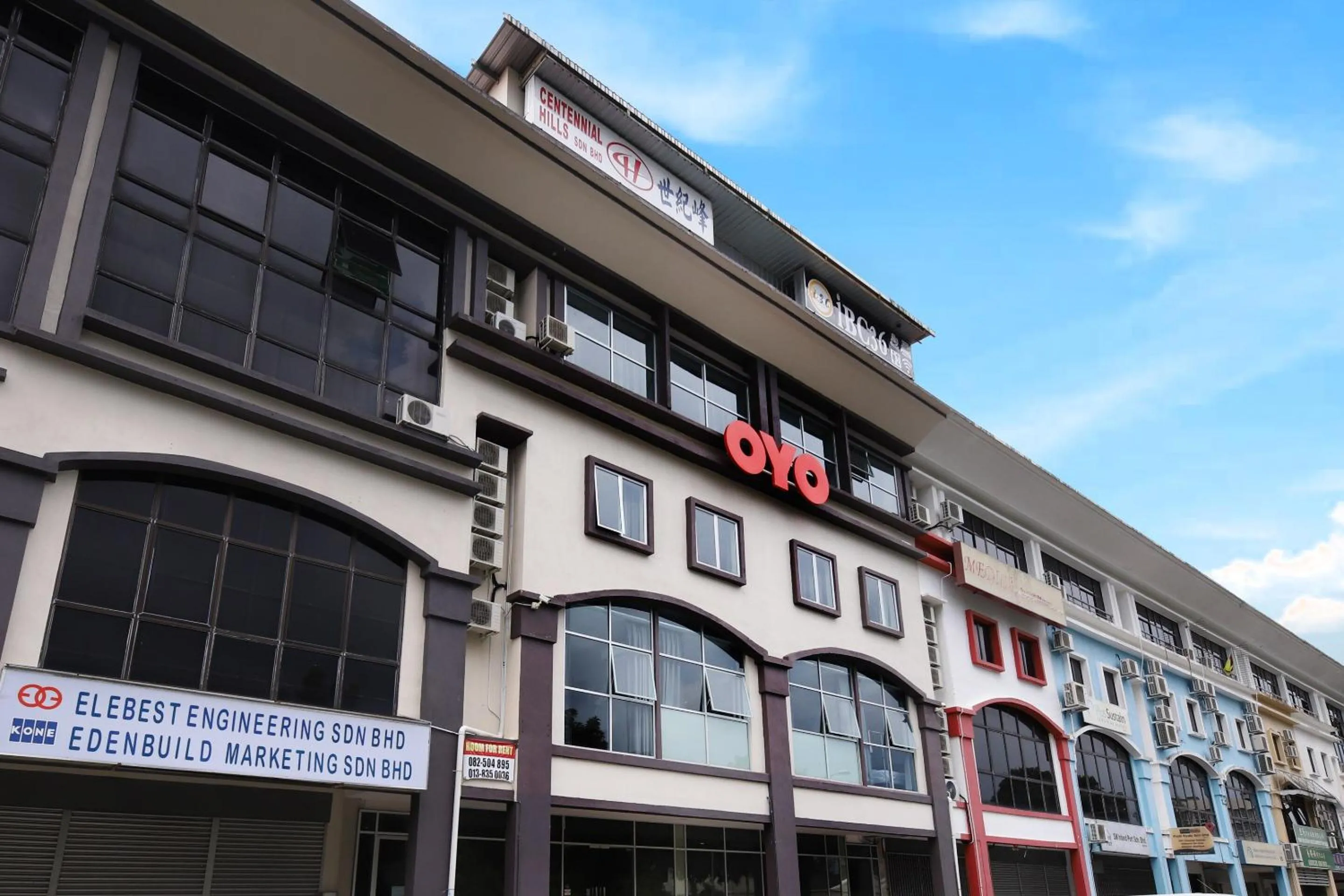 Facade/entrance in Hotel O iBC36 Business Stay