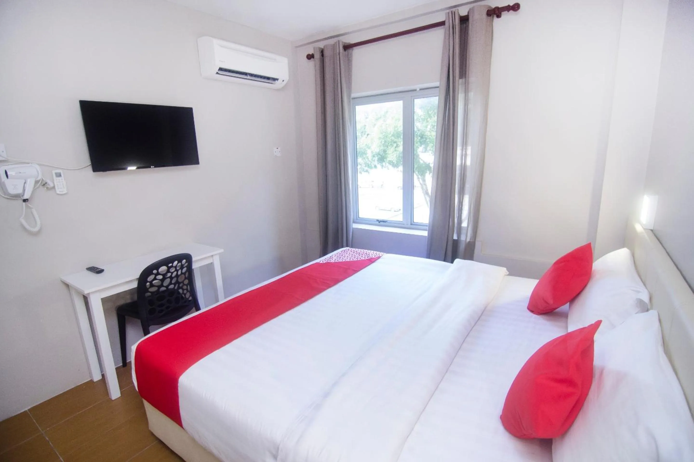 Bedroom, Bed in Hotel O iBC36 Business Stay