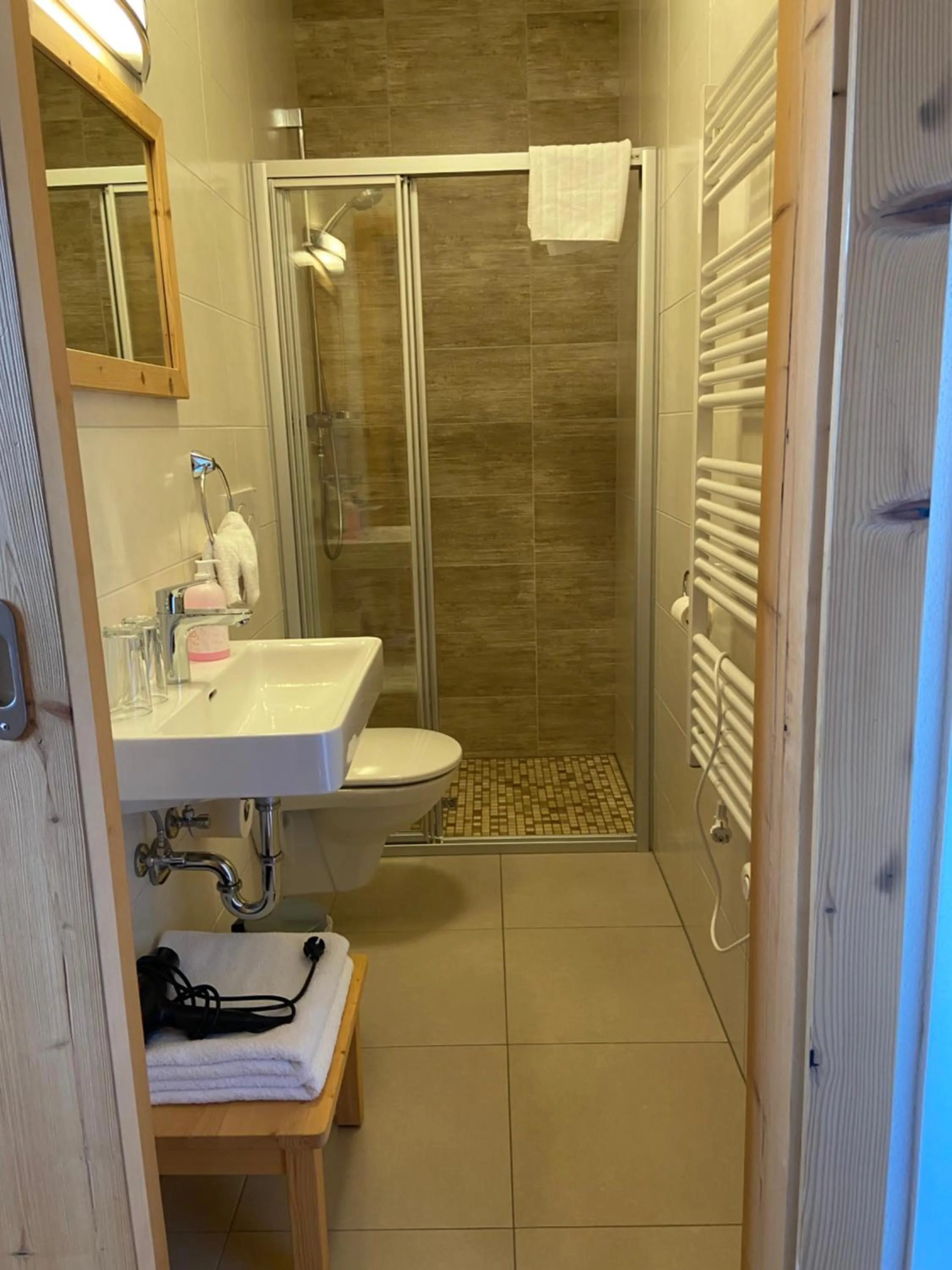 Bathroom in Landgasthof Kirchenwirt