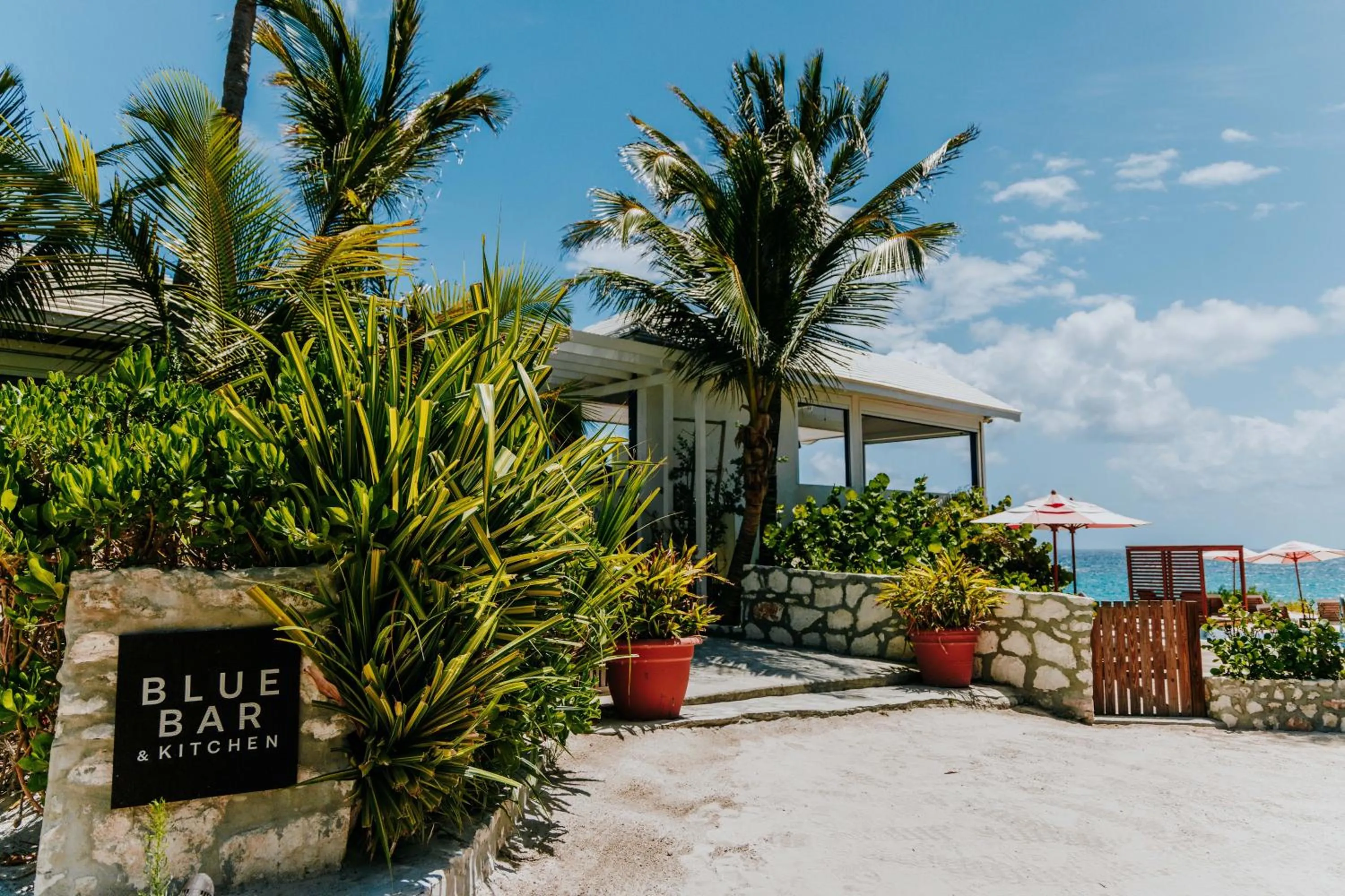 Restaurant/places to eat in Pink Sands Resort