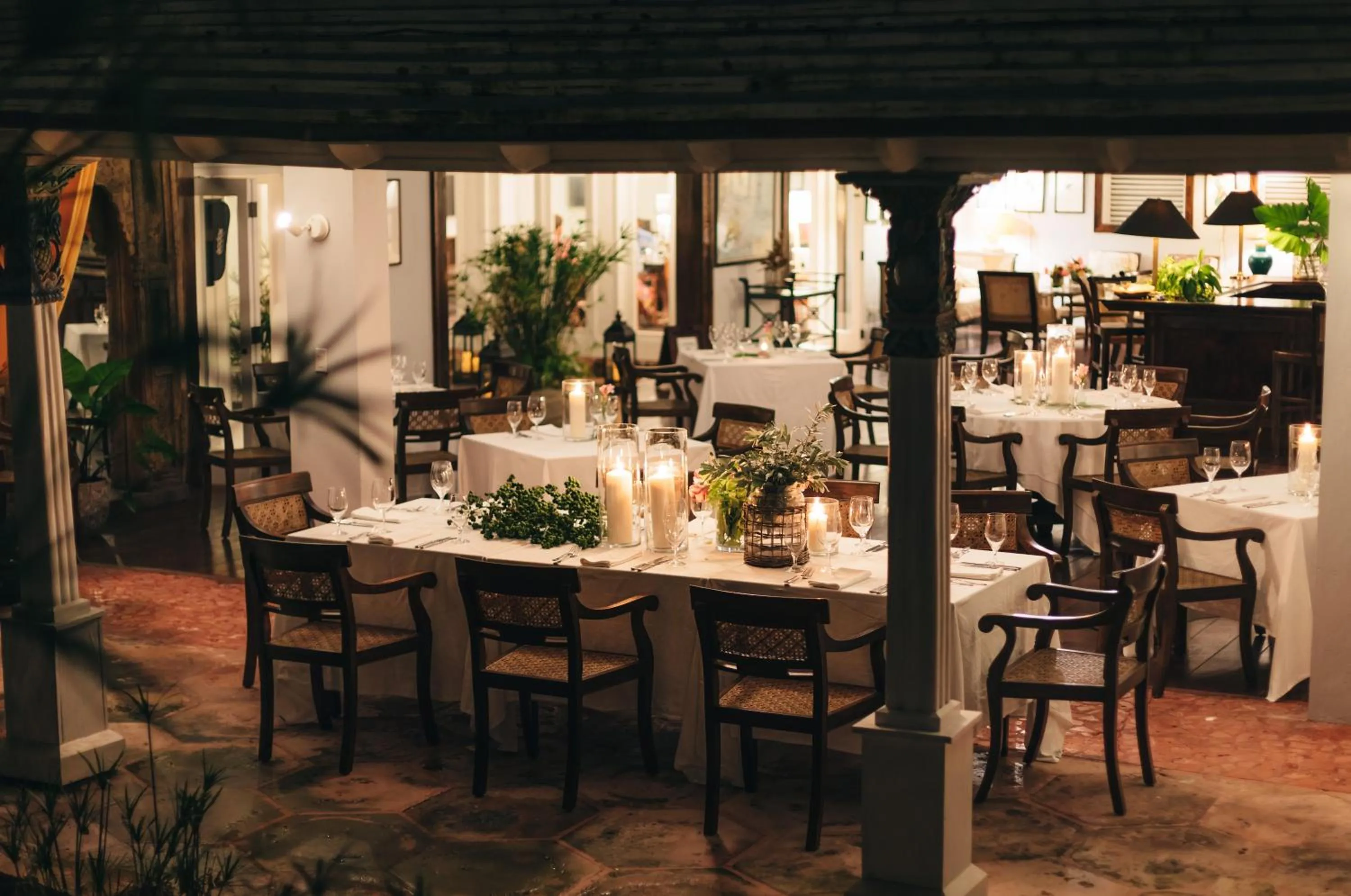 Restaurant/places to eat in Pink Sands Resort