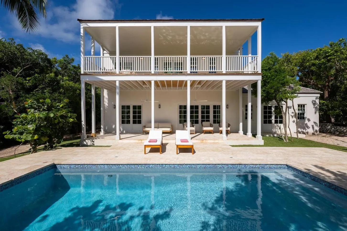 Patio in Pink Sands Resort