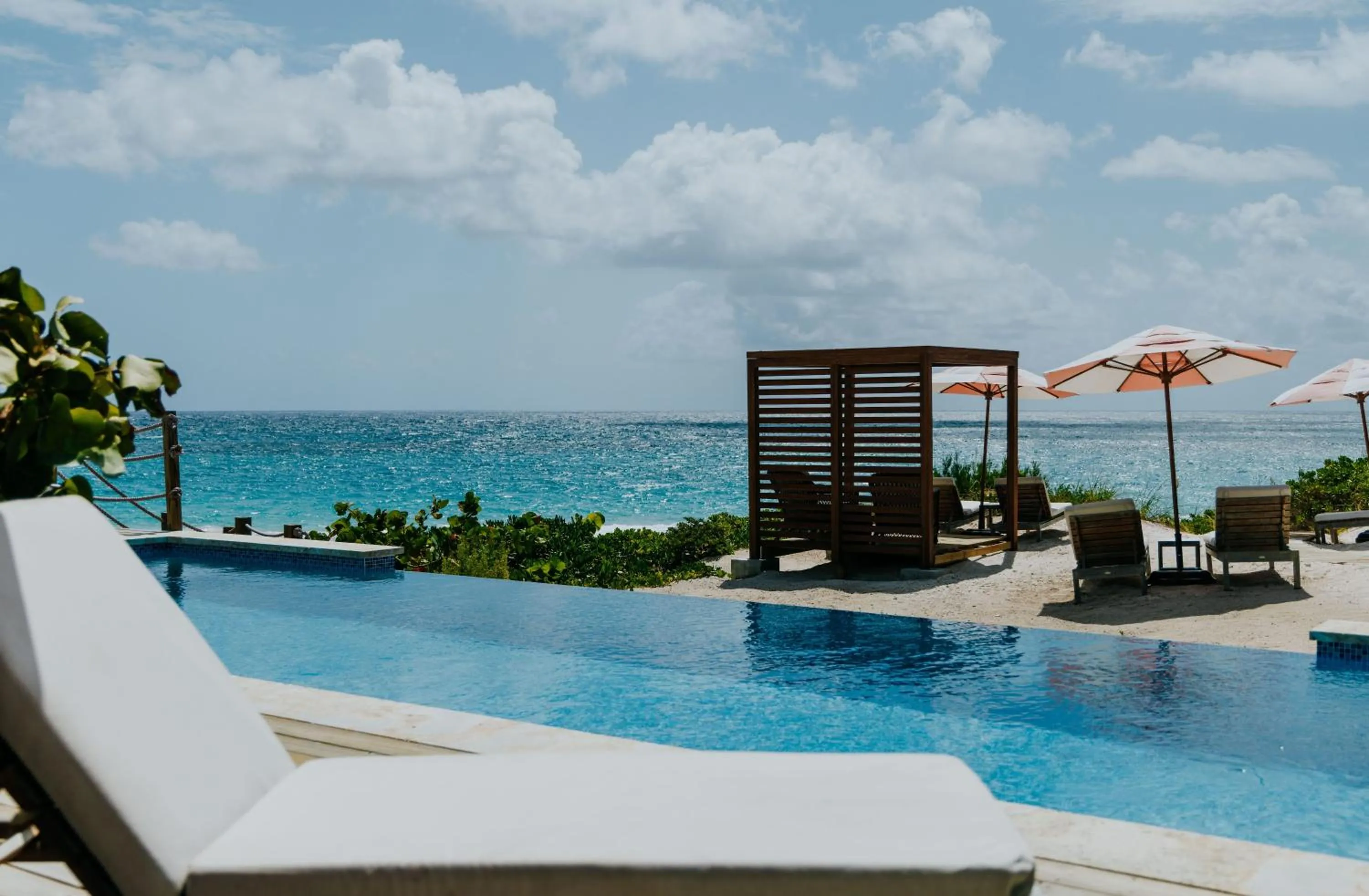 Swimming pool in Pink Sands Resort