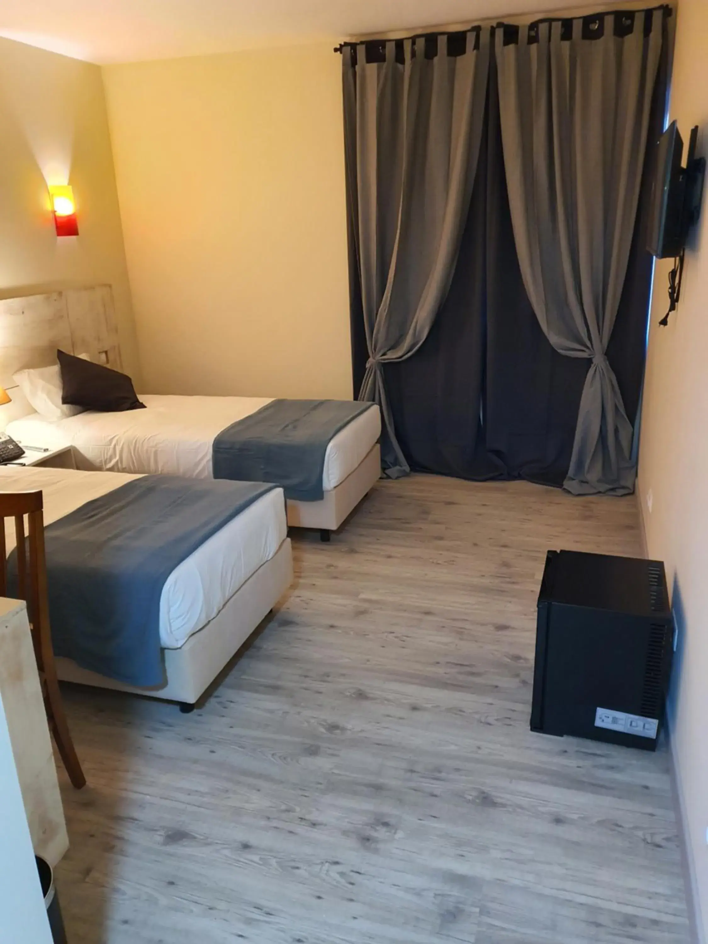 Standard Double or Twin Room in Hotel Vila Raia Standard Double or Twin Room in Hotel Vila Raia