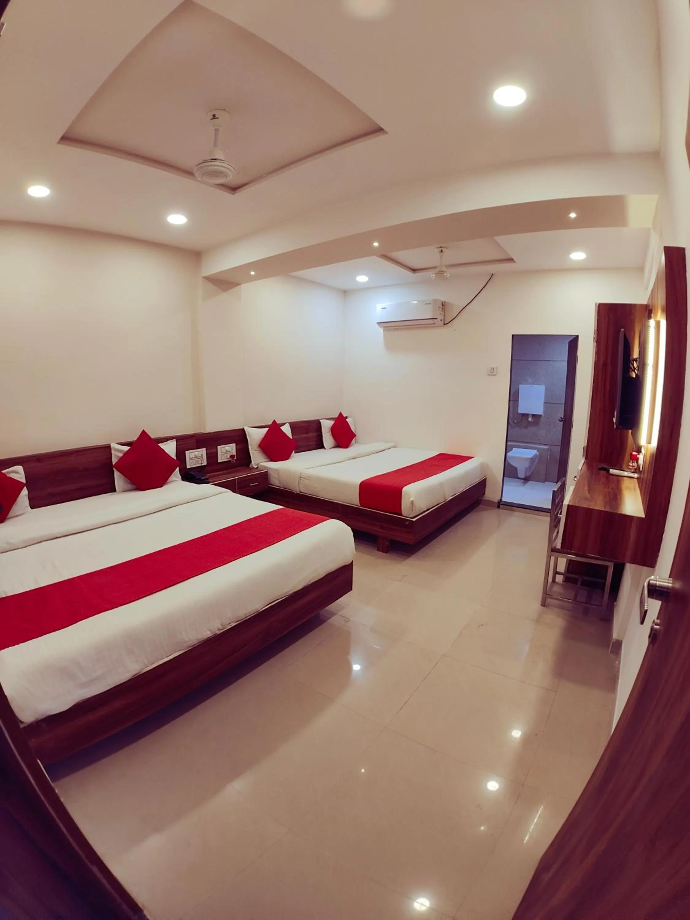 Bed in Hotel Nawanagar Residency