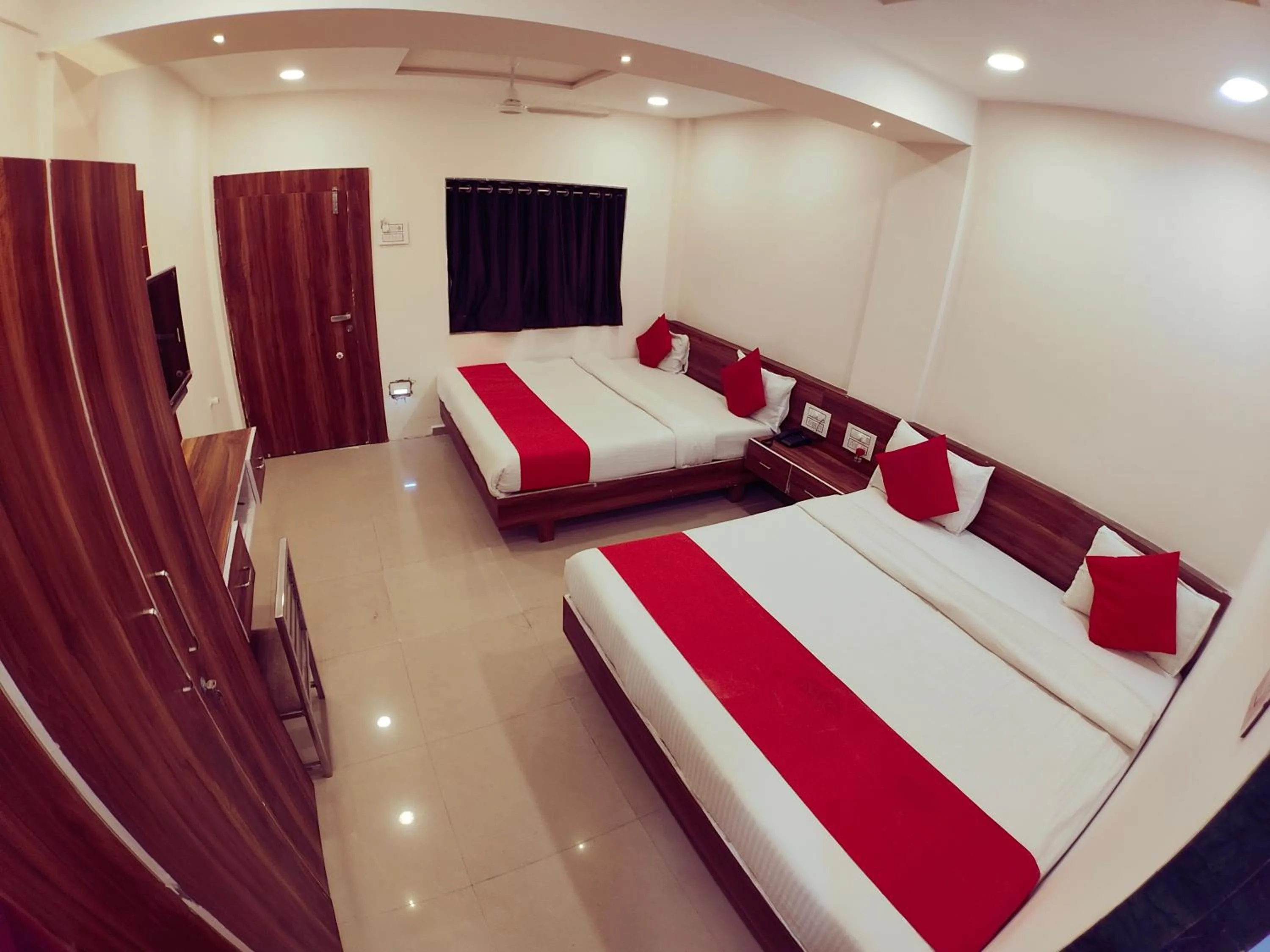 Bed in Hotel Nawanagar Residency
