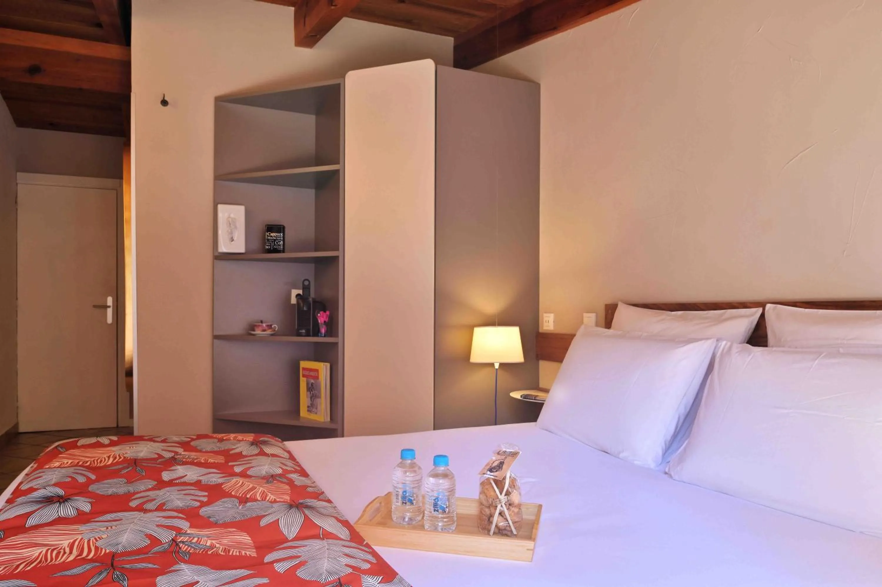 Bed in Hôtel Domaine A Flatta