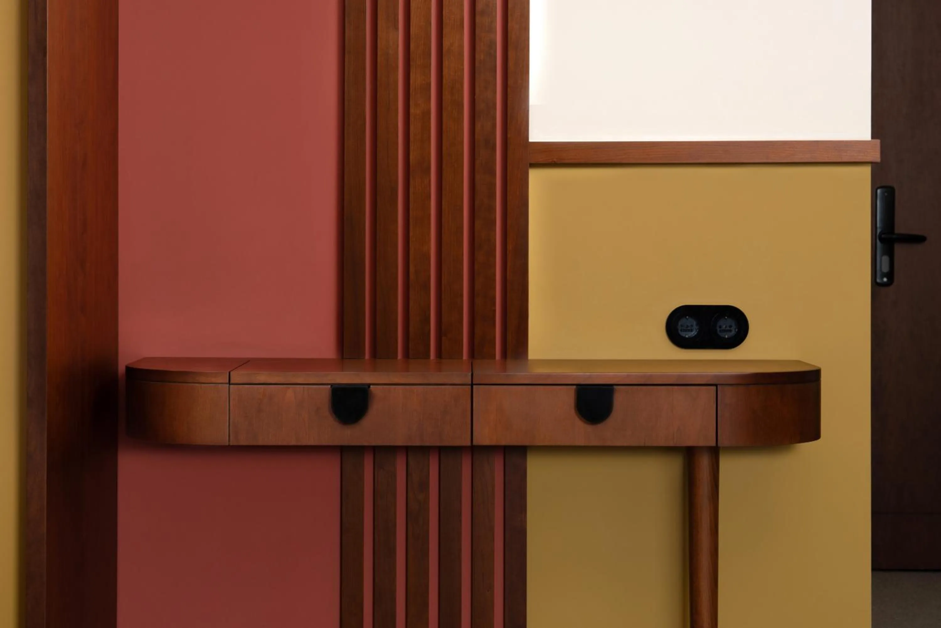 wardrobe in GentleTom