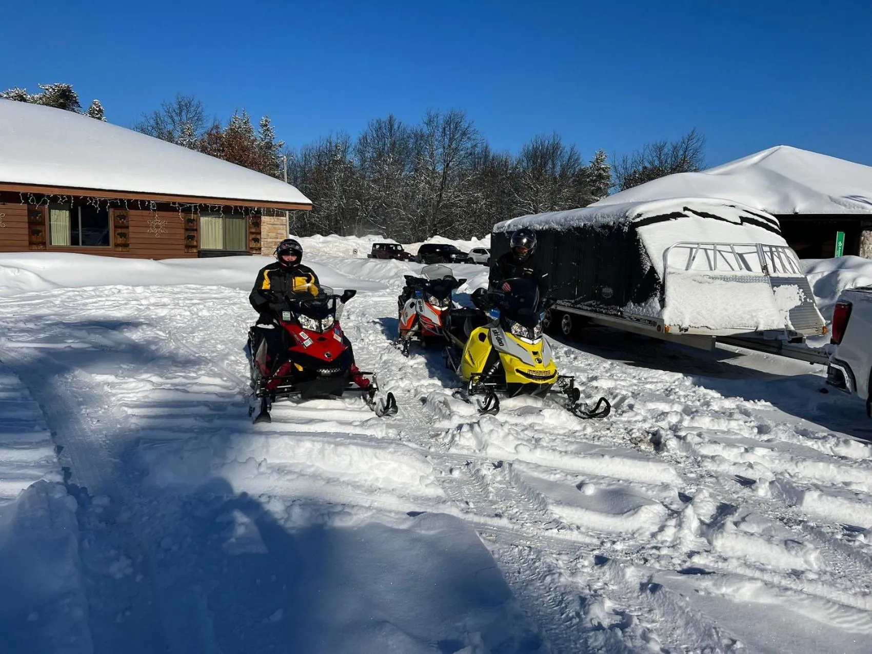 Winter in Boulder Bear Motor Lodge