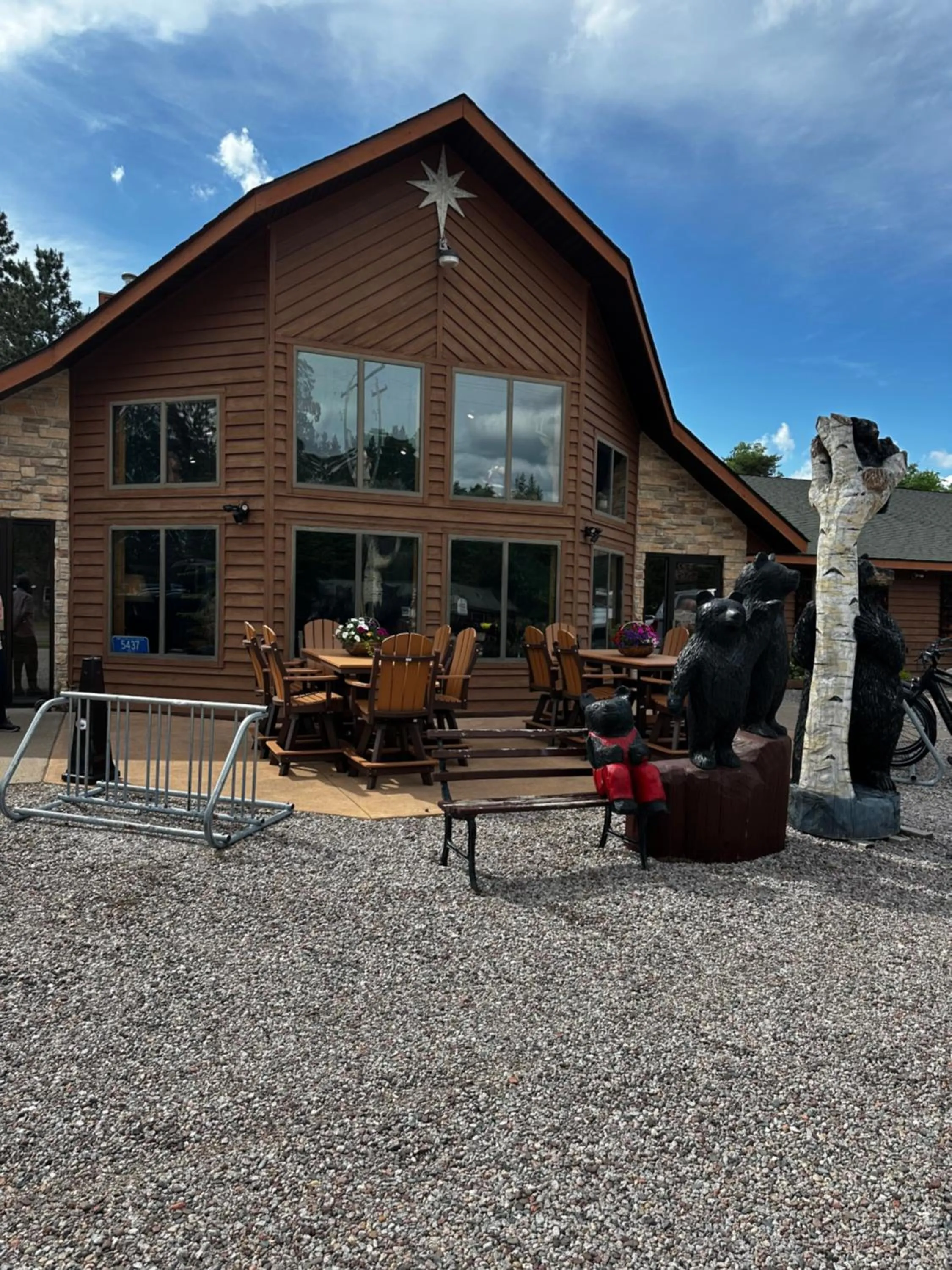 Patio in Boulder Bear Motor Lodge