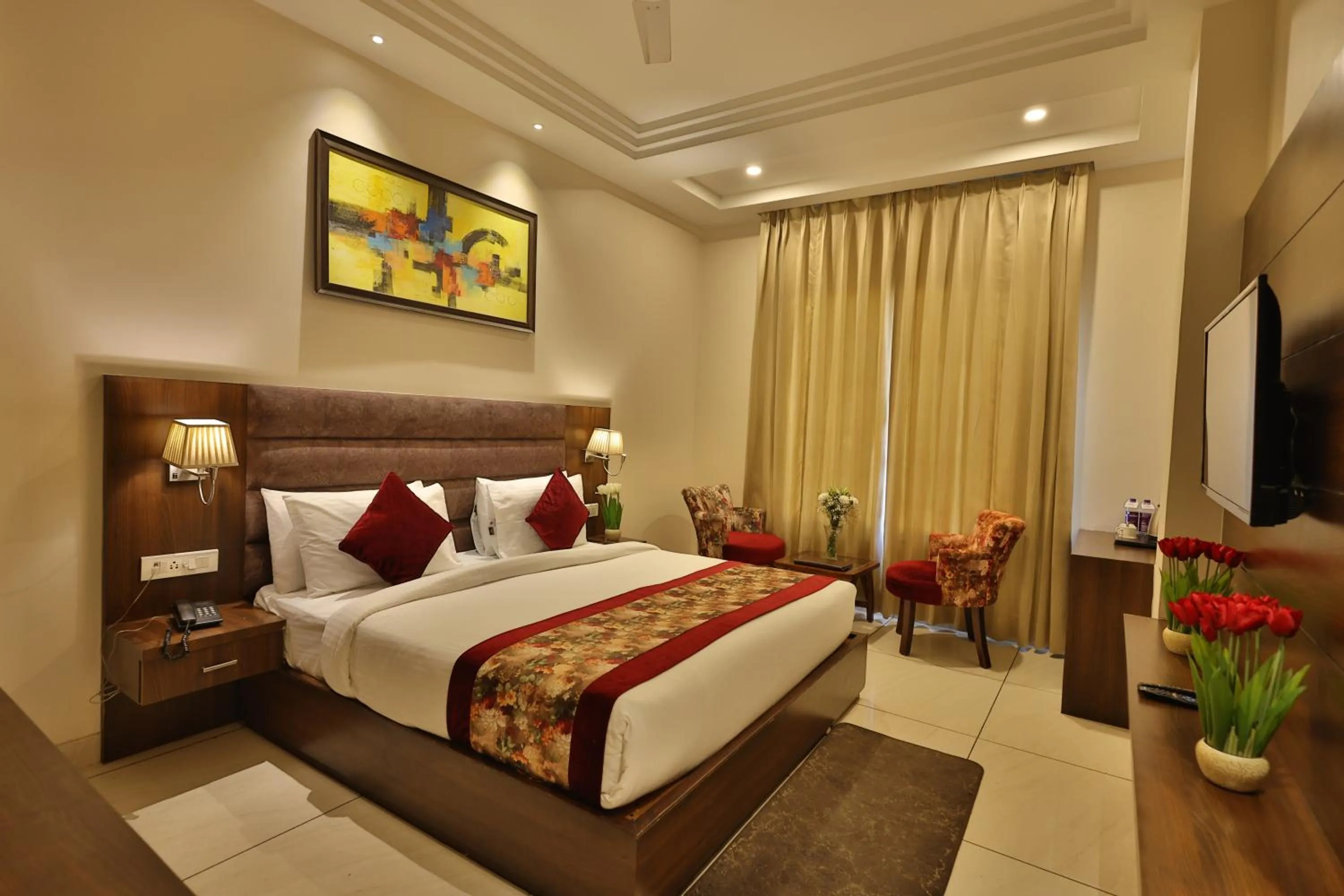 Bed in Hotel Ramaya Inn