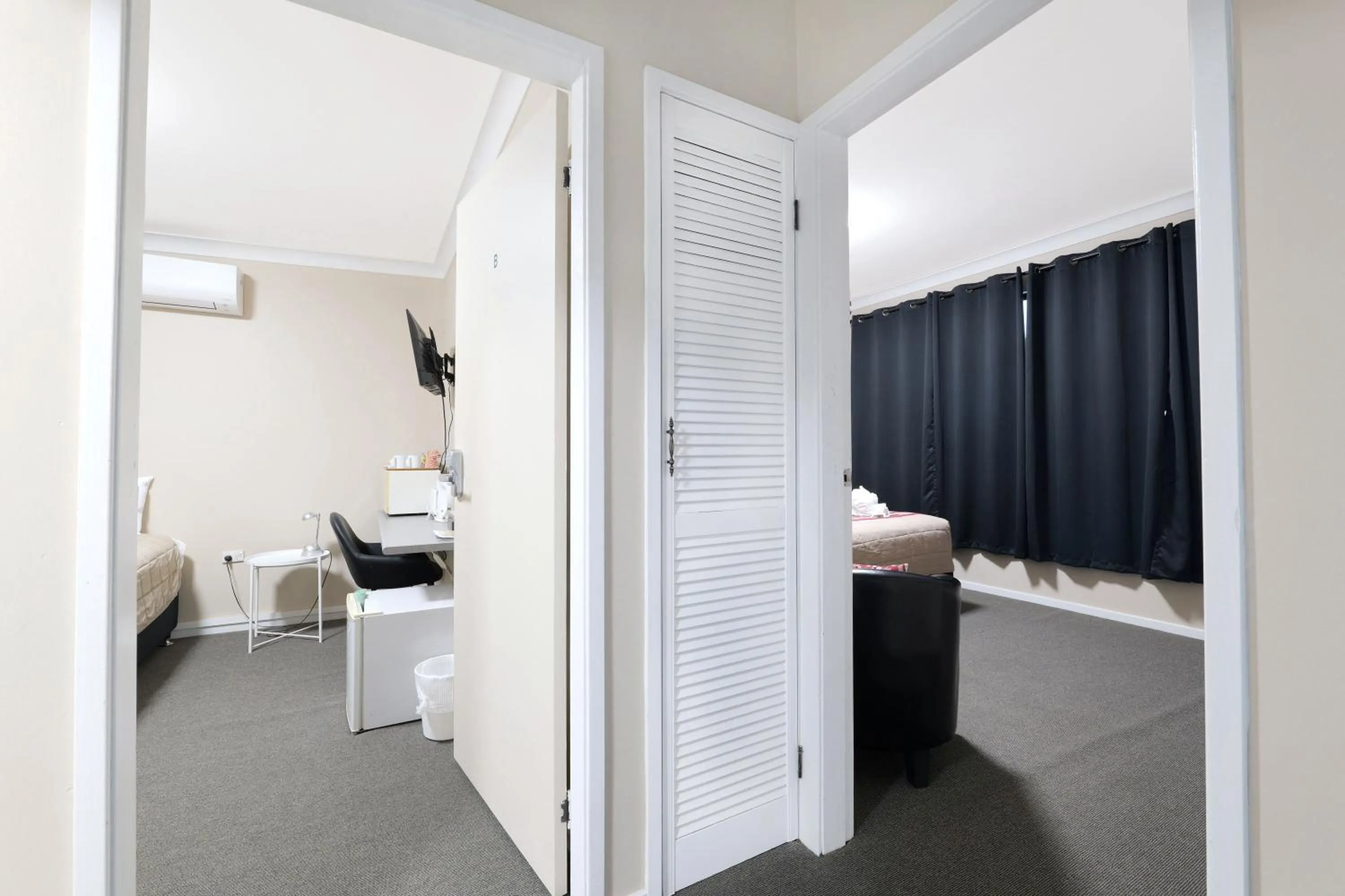 Photo of the whole room, Bed in Boggabri Motel