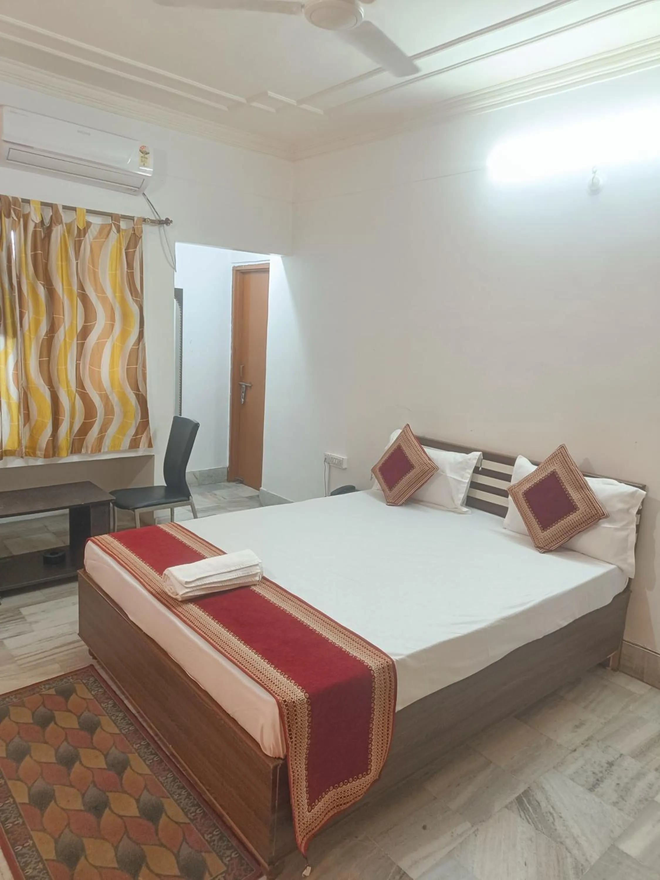 Bedroom, Bed in Hotel Aditya Palace