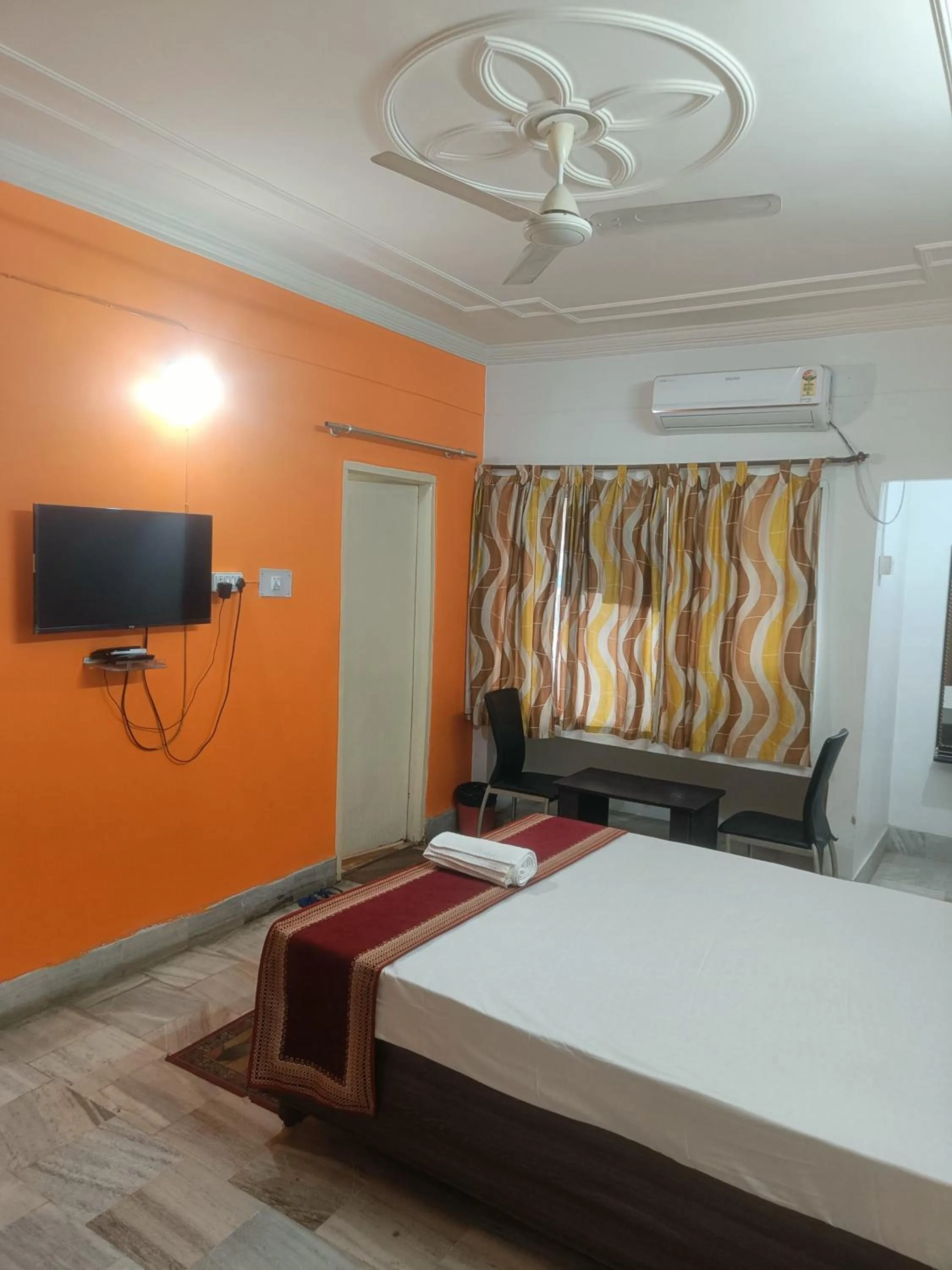 Bedroom, Bed in Hotel Aditya Palace