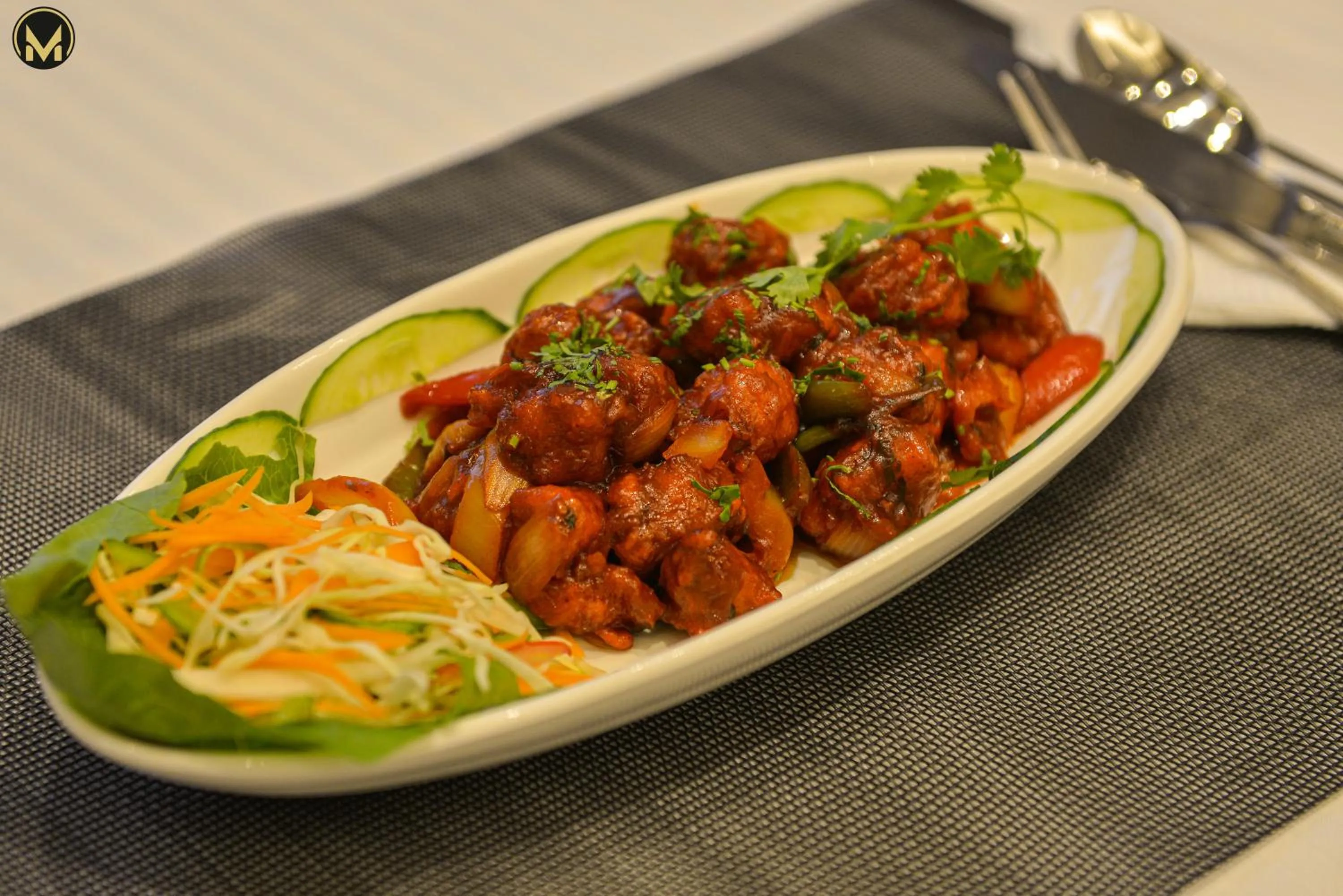 Restaurant/places to eat in Muscat Express Hotel