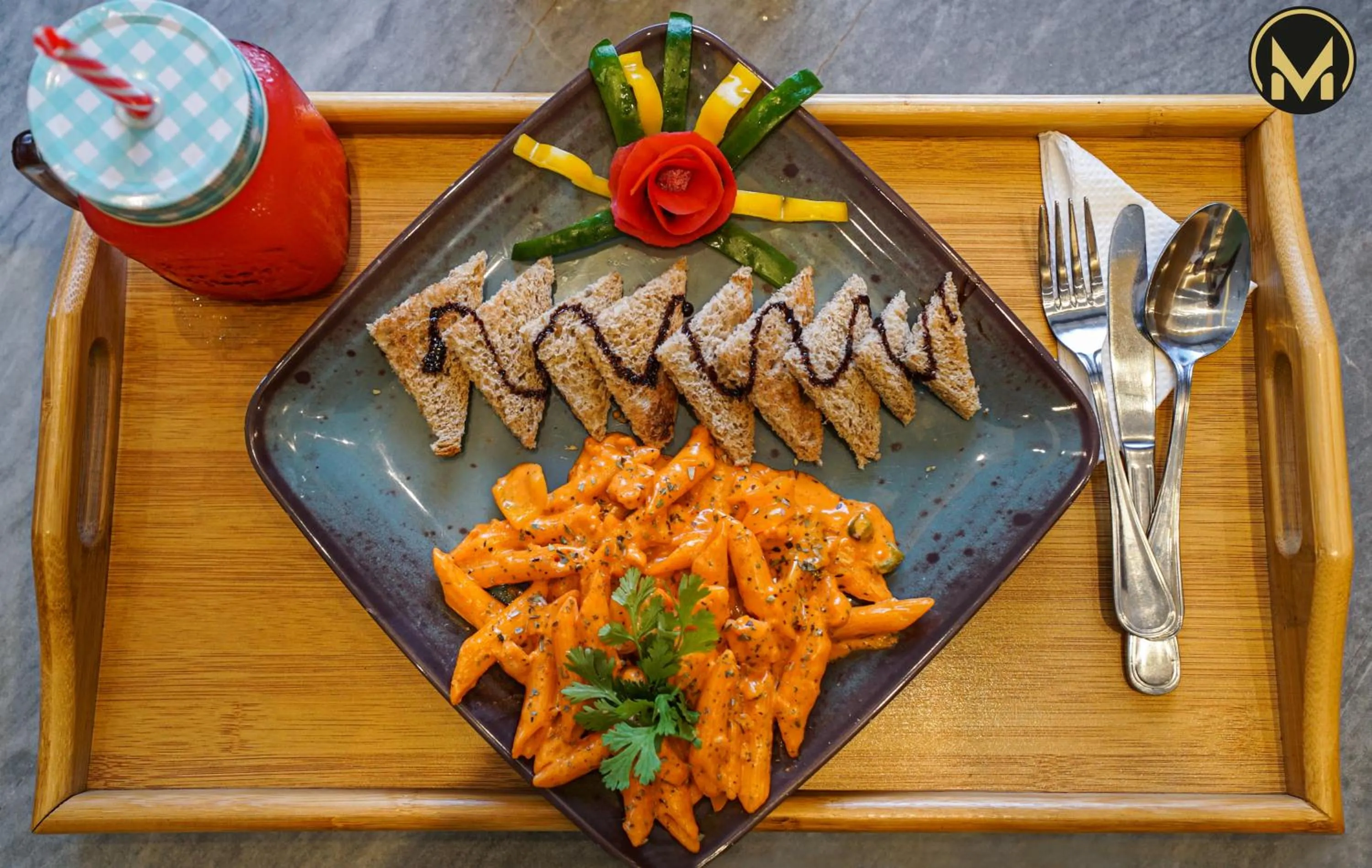 Restaurant/places to eat in Muscat Express Hotel