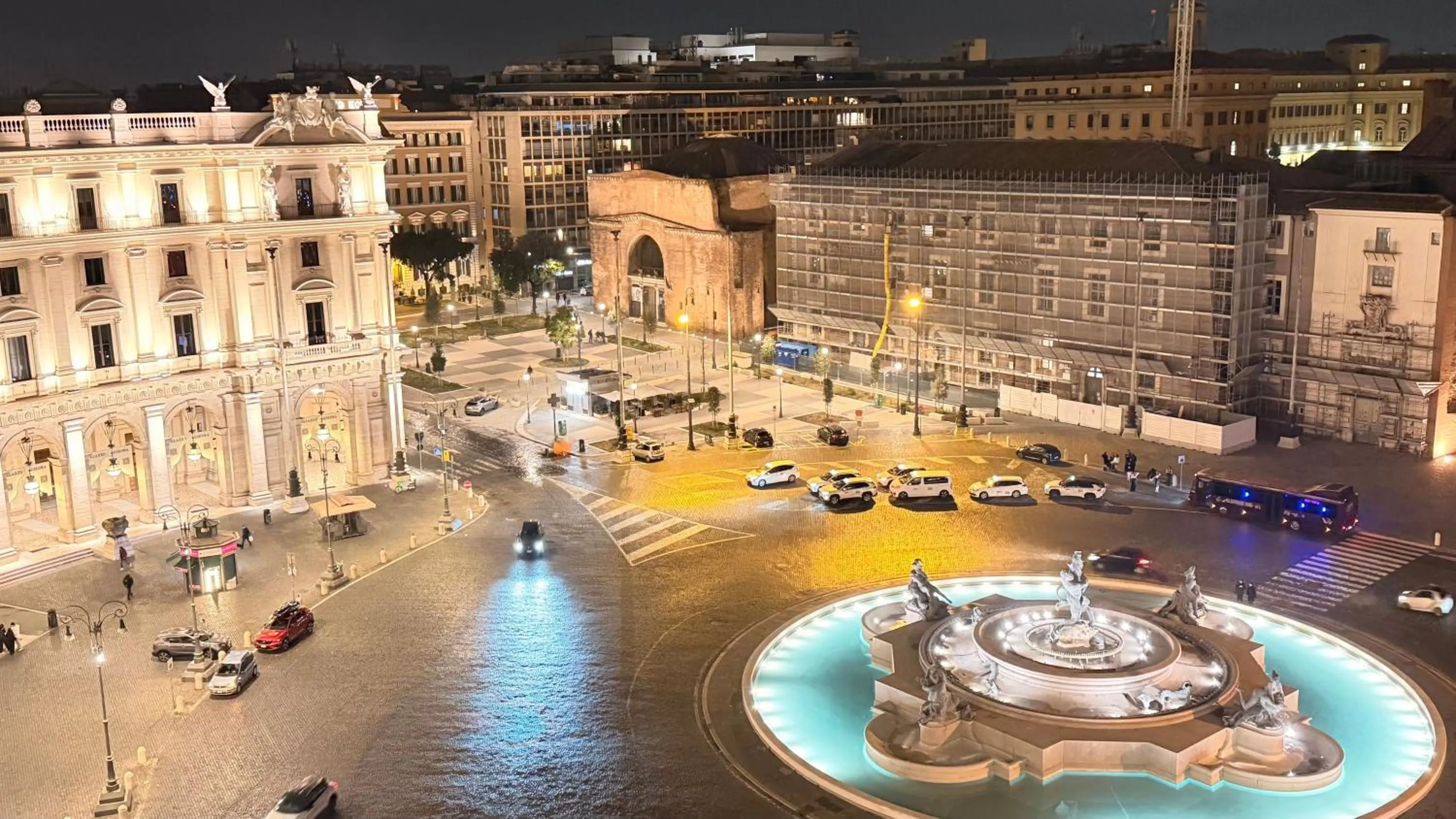 Night in Hotel Concorde