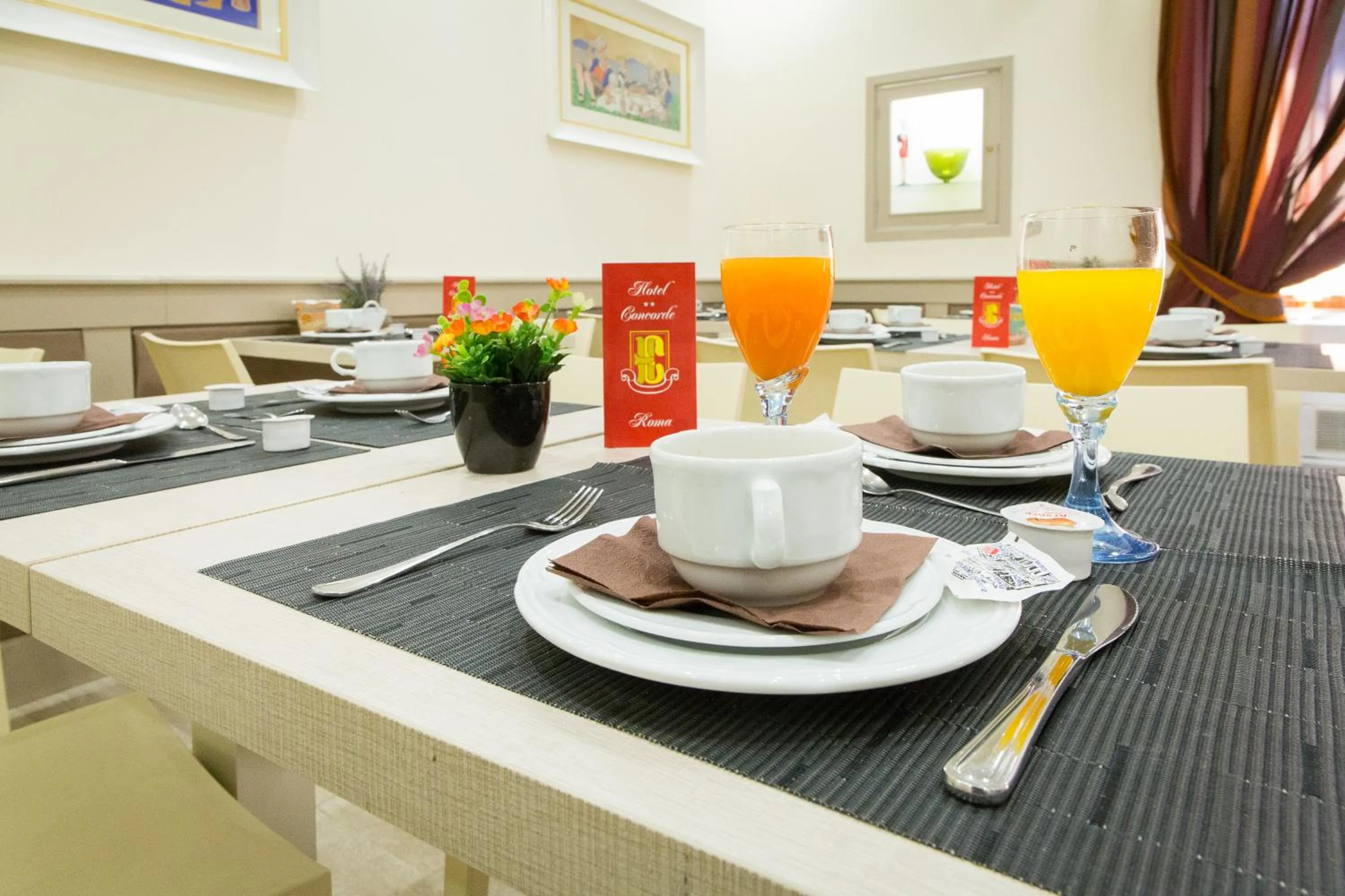 Buffet breakfast in Hotel Concorde