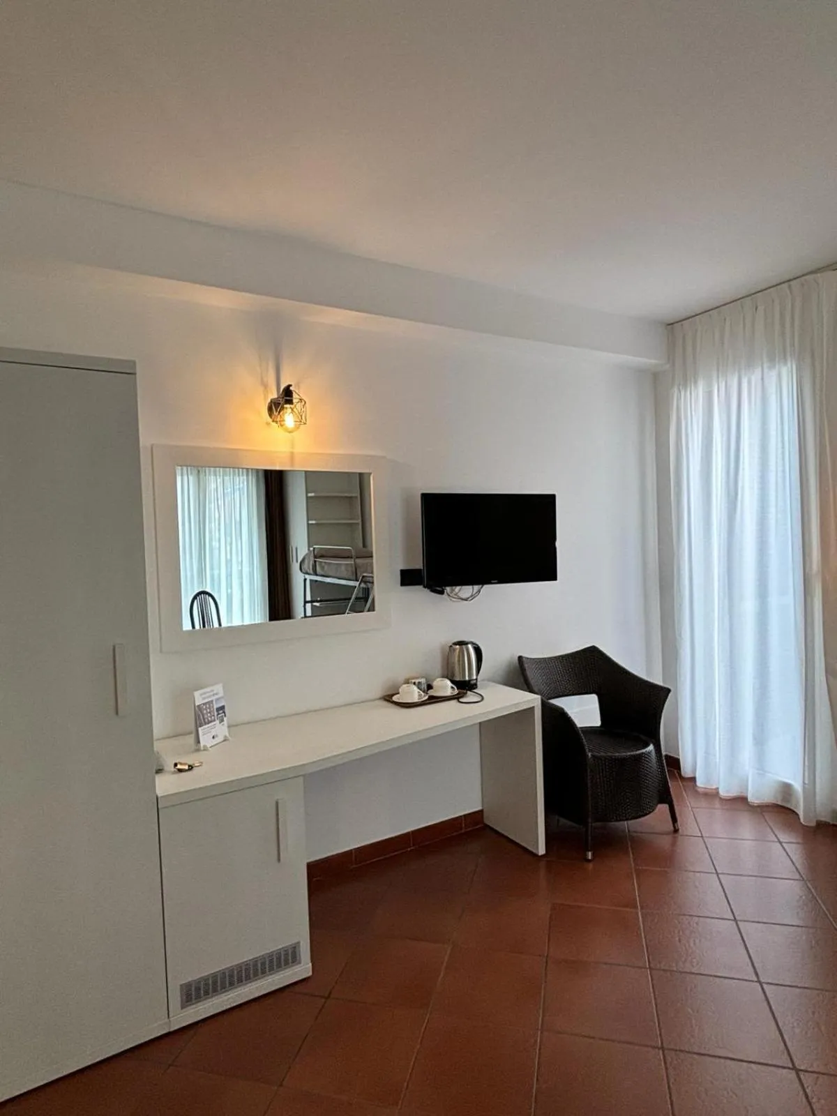 TV and multimedia in Hotel Delle Rose