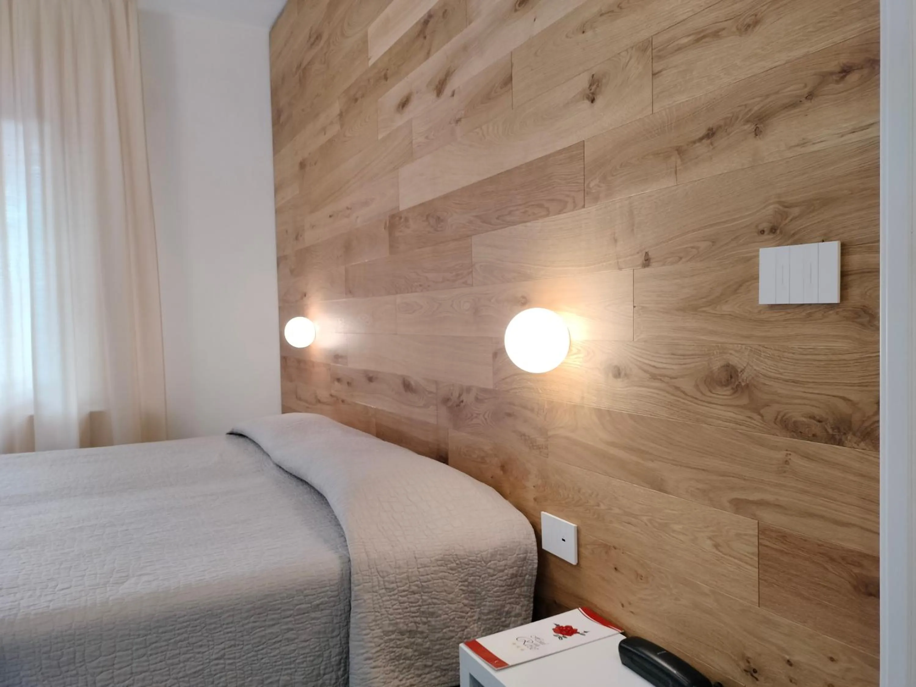 Bedroom, Bed in Hotel Delle Rose