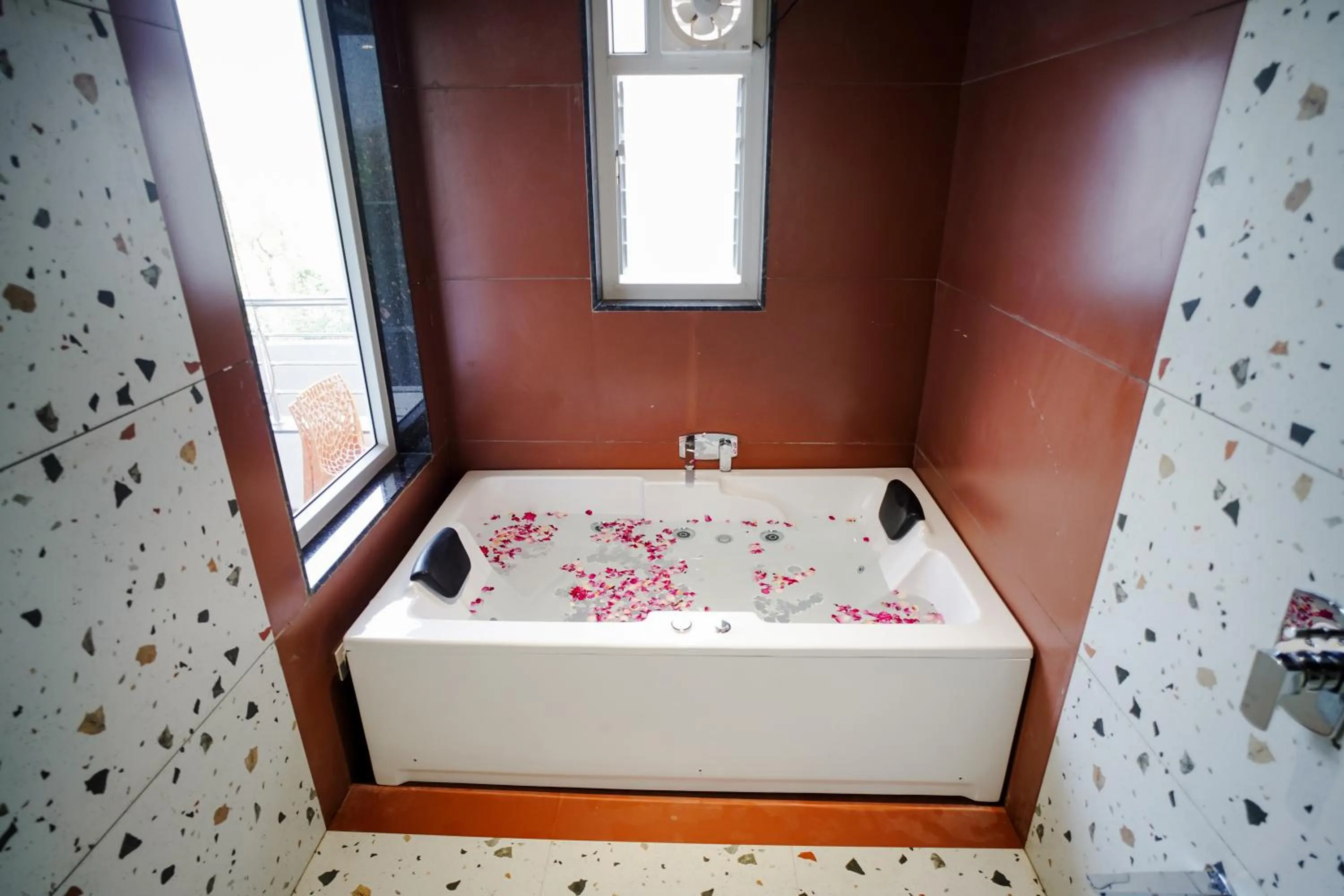 Bath in VIRASAT RESORT