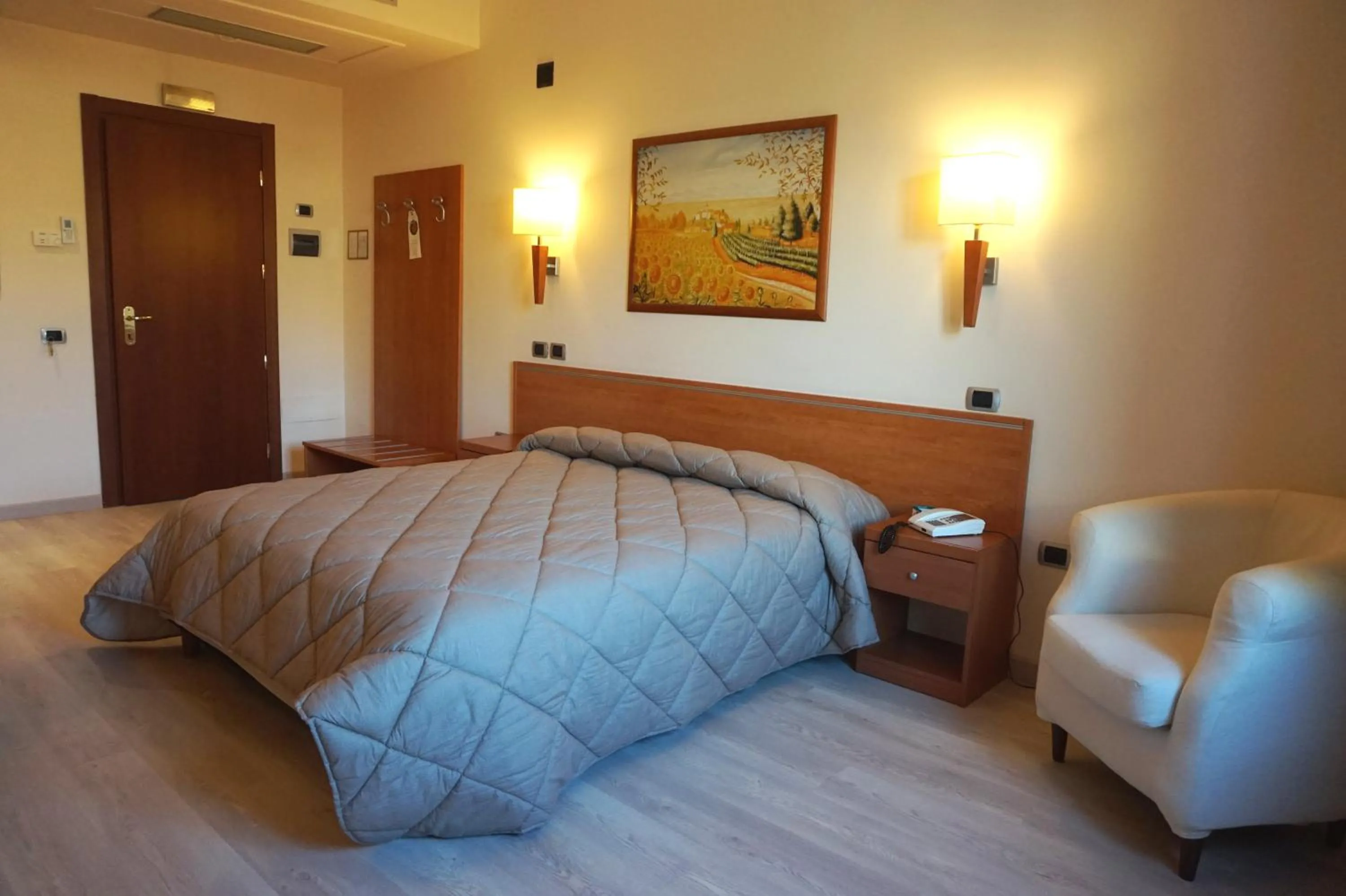 Bedroom, Bed in Bel Sito Hotel Due Torri