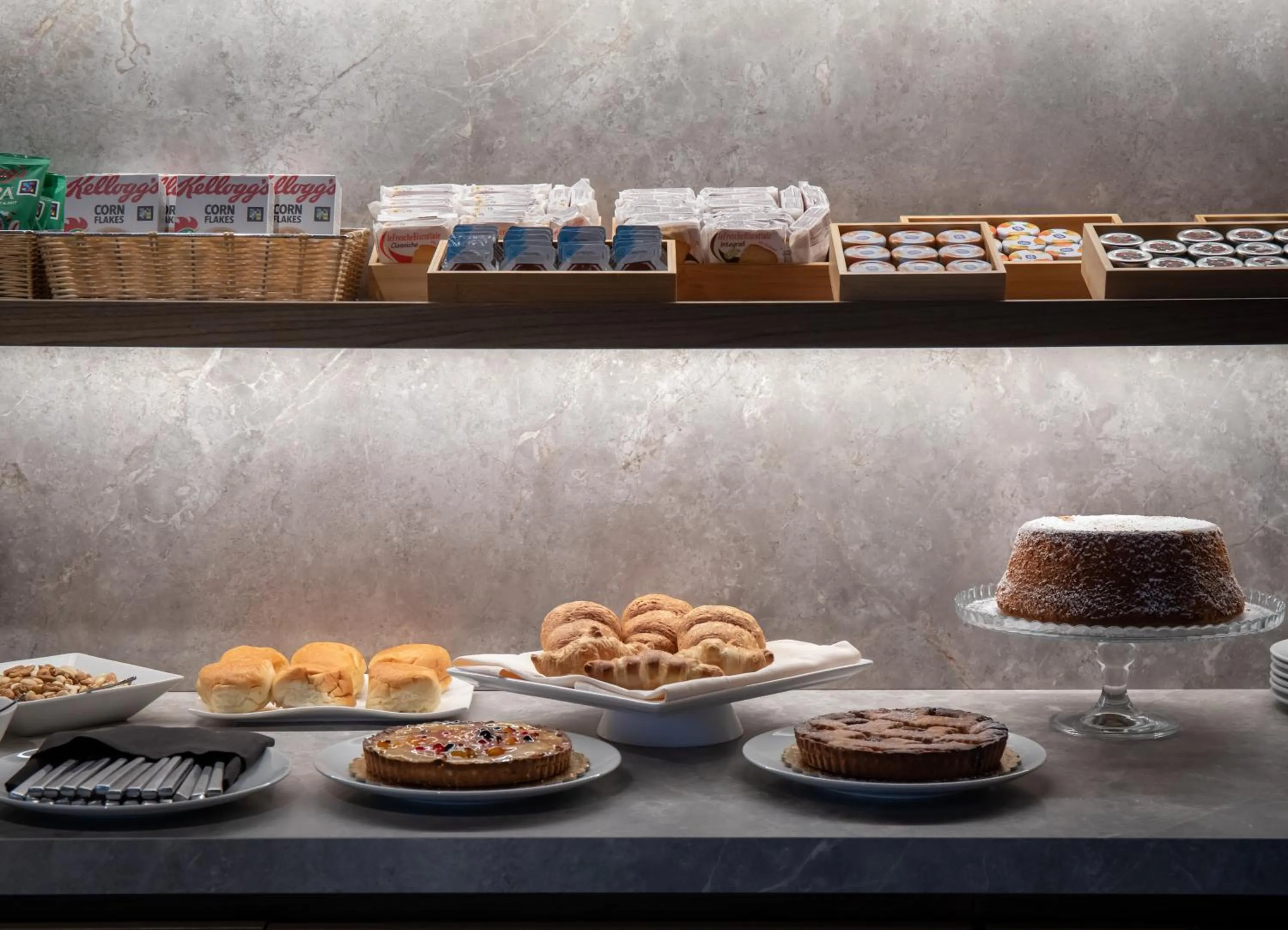 Breakfast in Bel Sito Hotel Due Torri